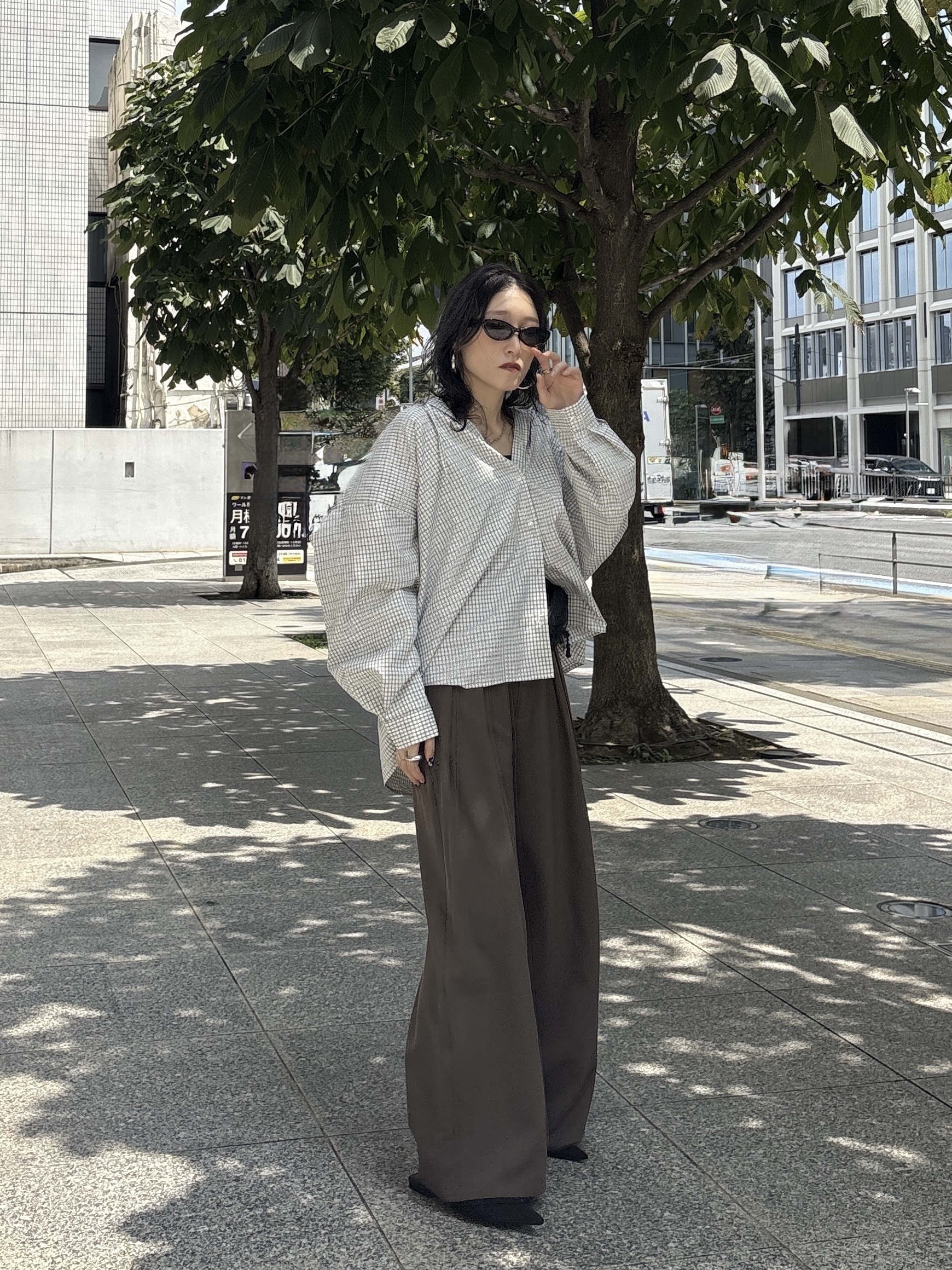 kotakiさんの「INDIVI｜チェックフーディオーバーシャツ」を使ったコーディネート