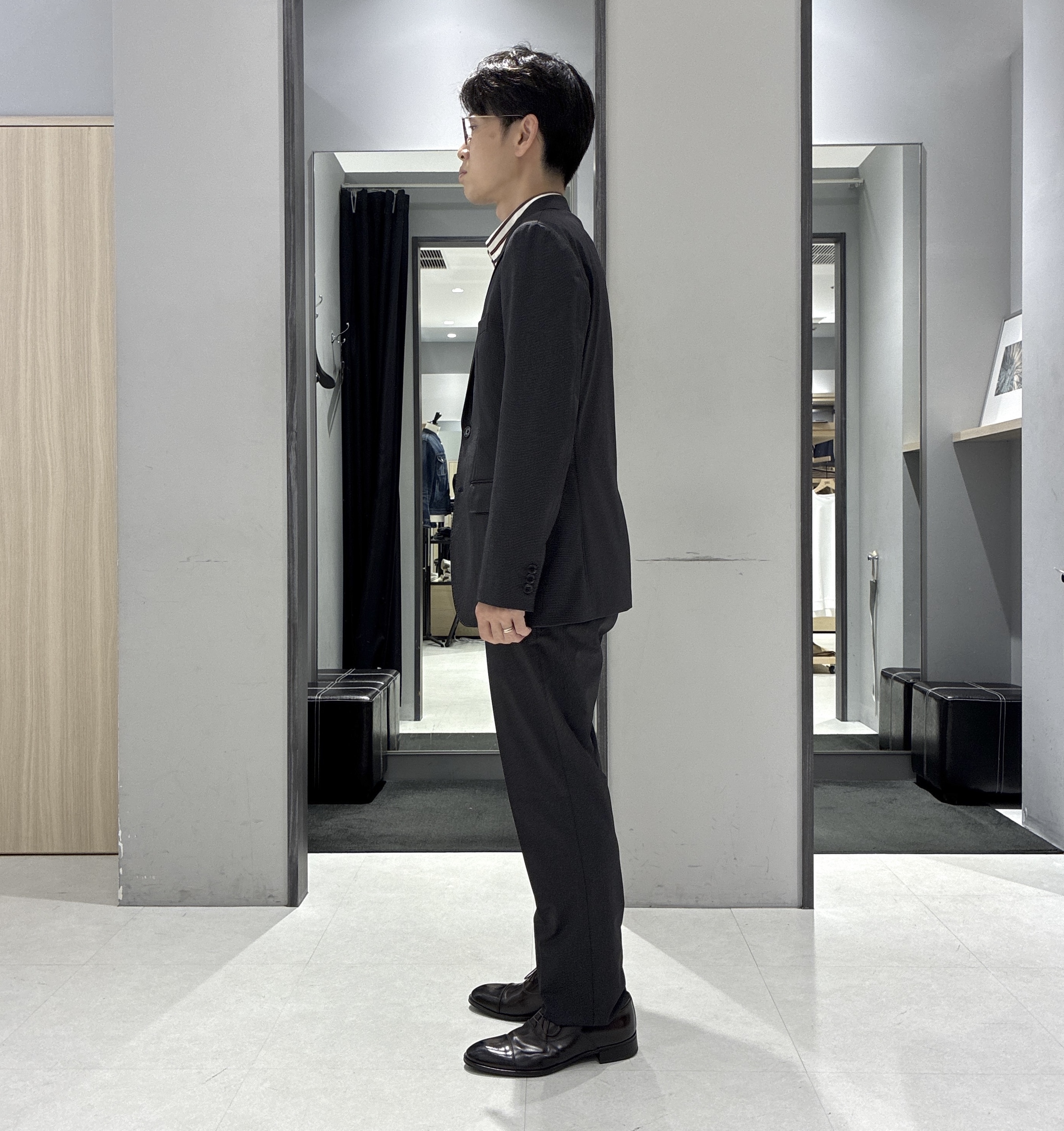 わいずみさんの「TAKEO KIKUCHI｜【360&deg;ストレッチ／軽量】None Of Stress ライト ジャケット（セットアップ対応）」を使ったコーディネート