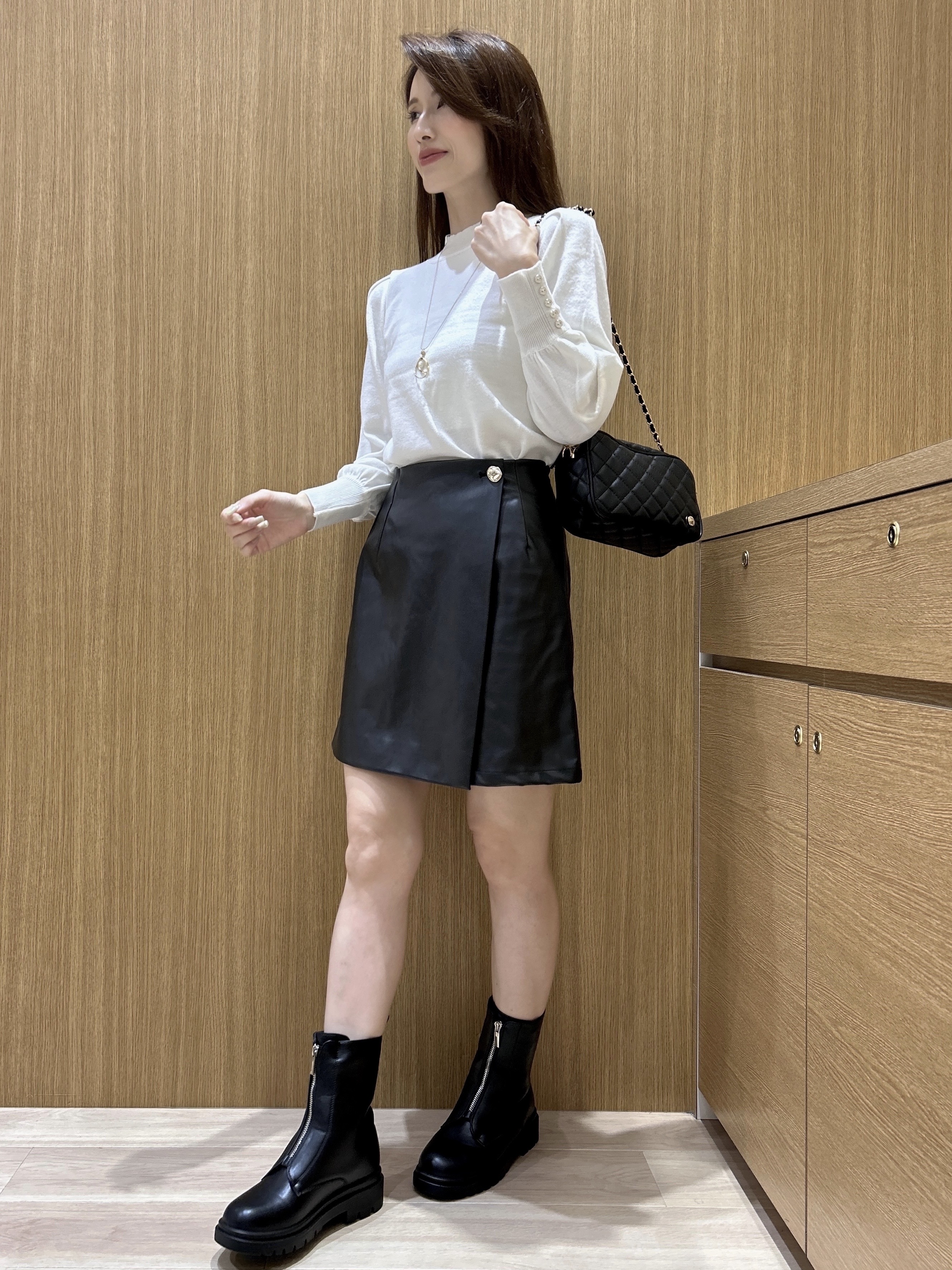 maiさんの「OPAQUE.CLIP｜カシミヤタッチハイネックニット【洗濯機OK／抗ピリング】」を使ったコーディネート