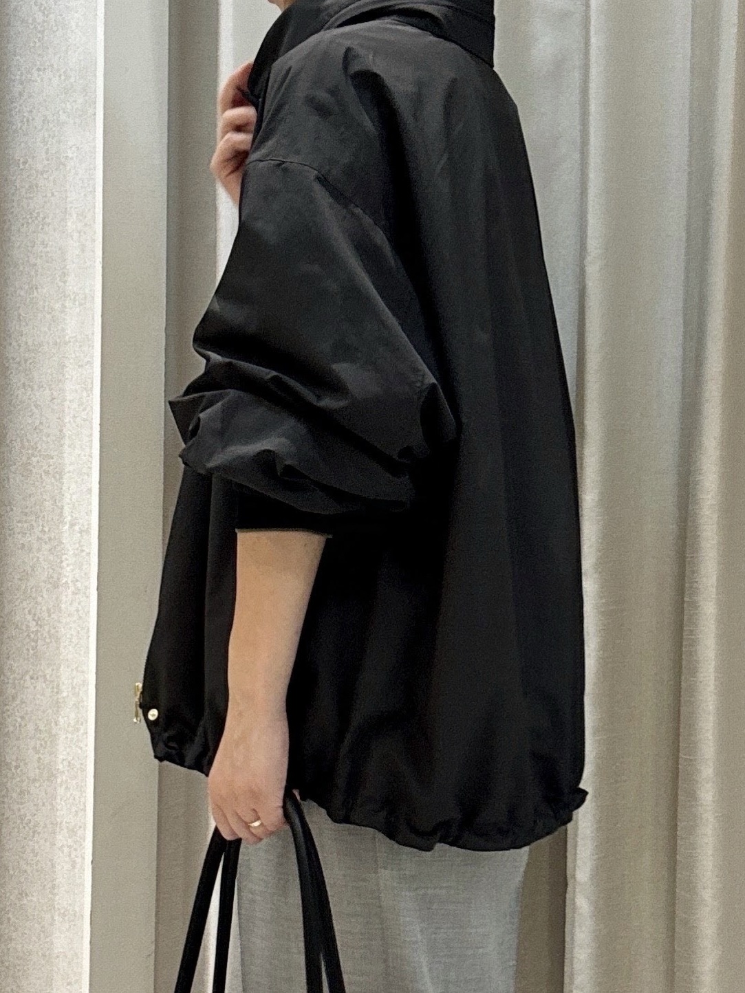 tomoさんの「UNTITLED｜【撥水/秋羽織り】タフタマウンテンパーカー」を使ったコーディネート