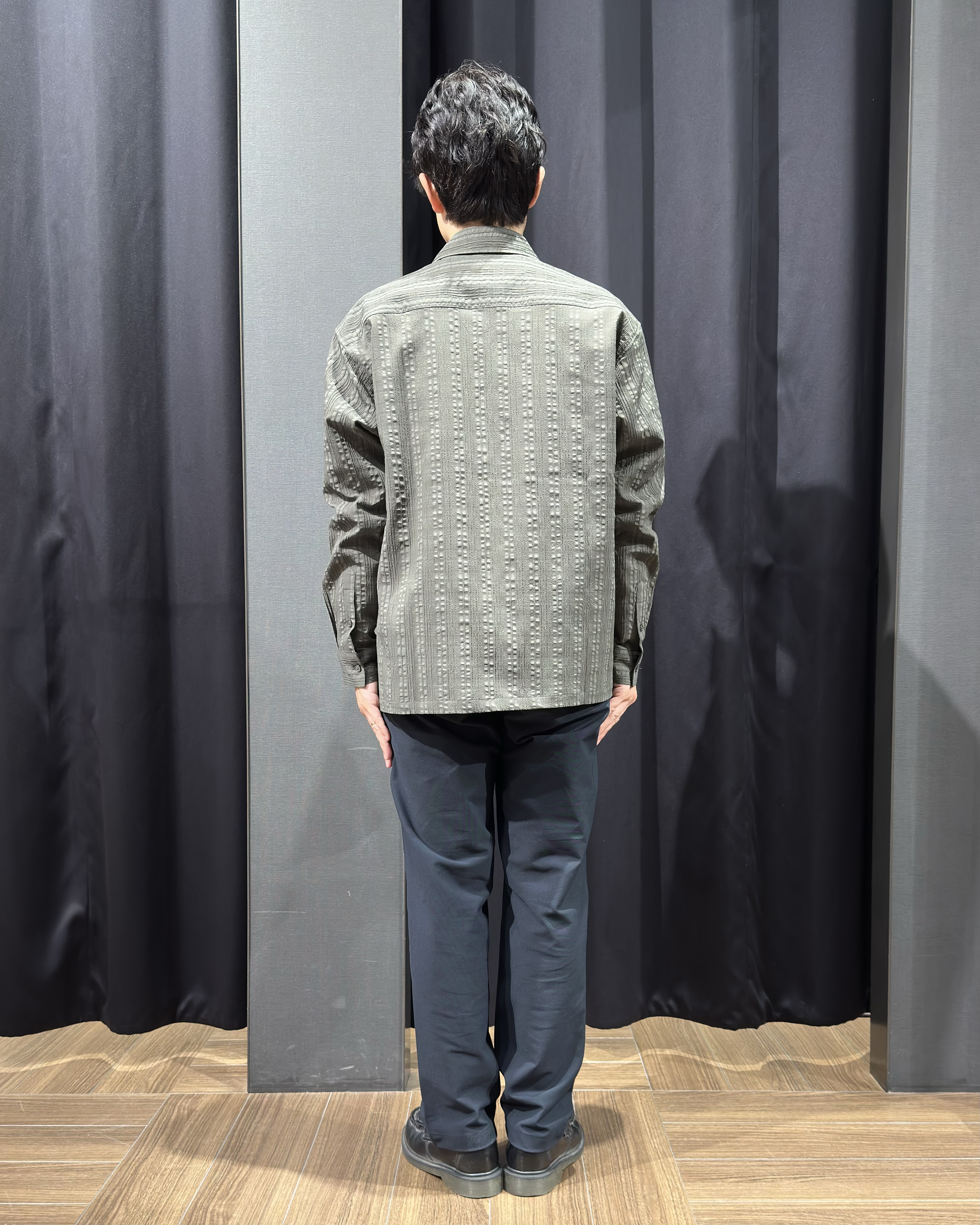 tomoyaさんの「THE SHOP TK｜【洗濯機OK】格子織 長袖シャツ」を使ったコーディネート