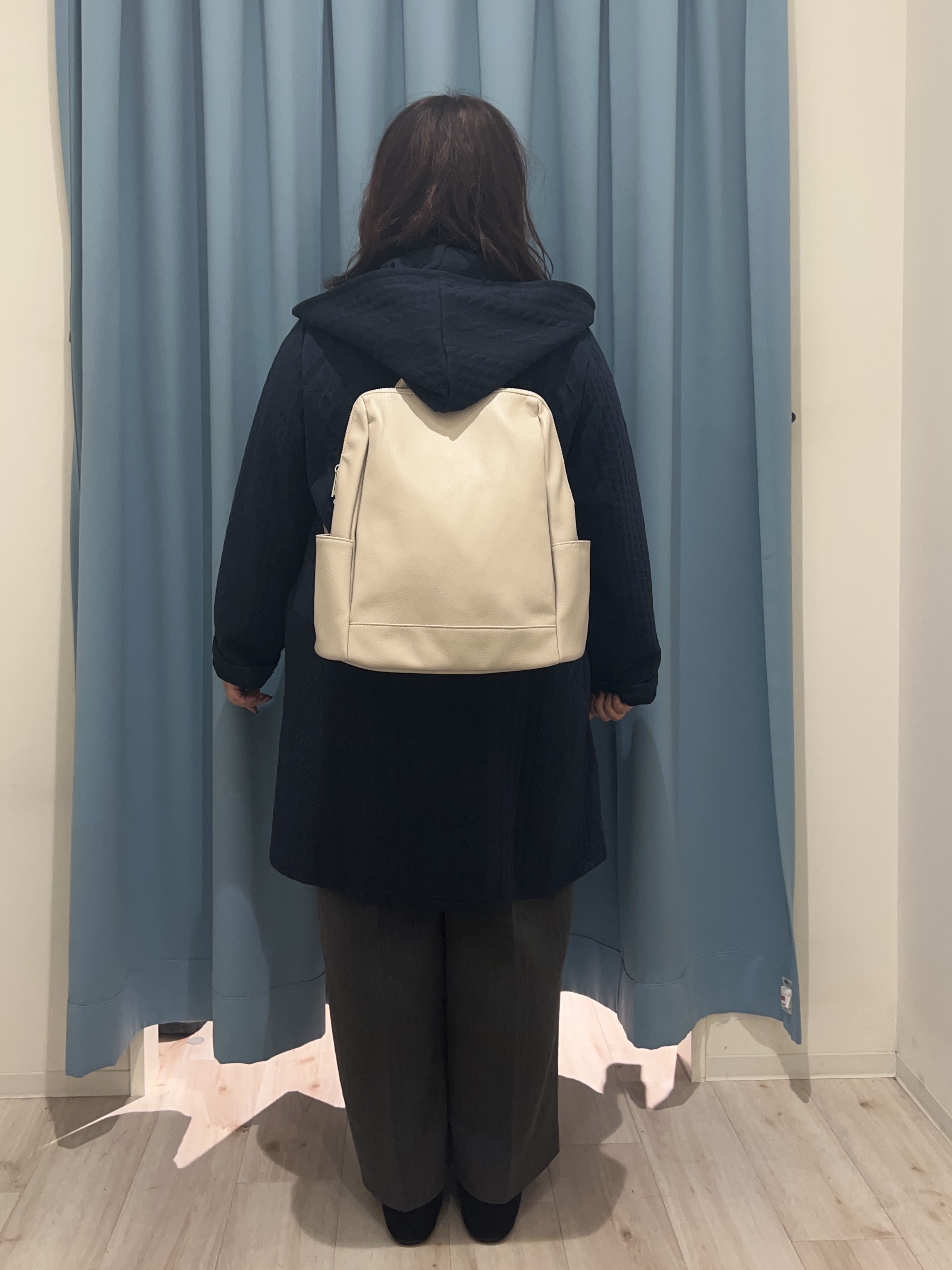 くーさんの「SHOO･LA･RUE｜【S-LL/体型カバー】もちさらなめらかタッチ 抜き襟風トップス」を使ったコーディネート