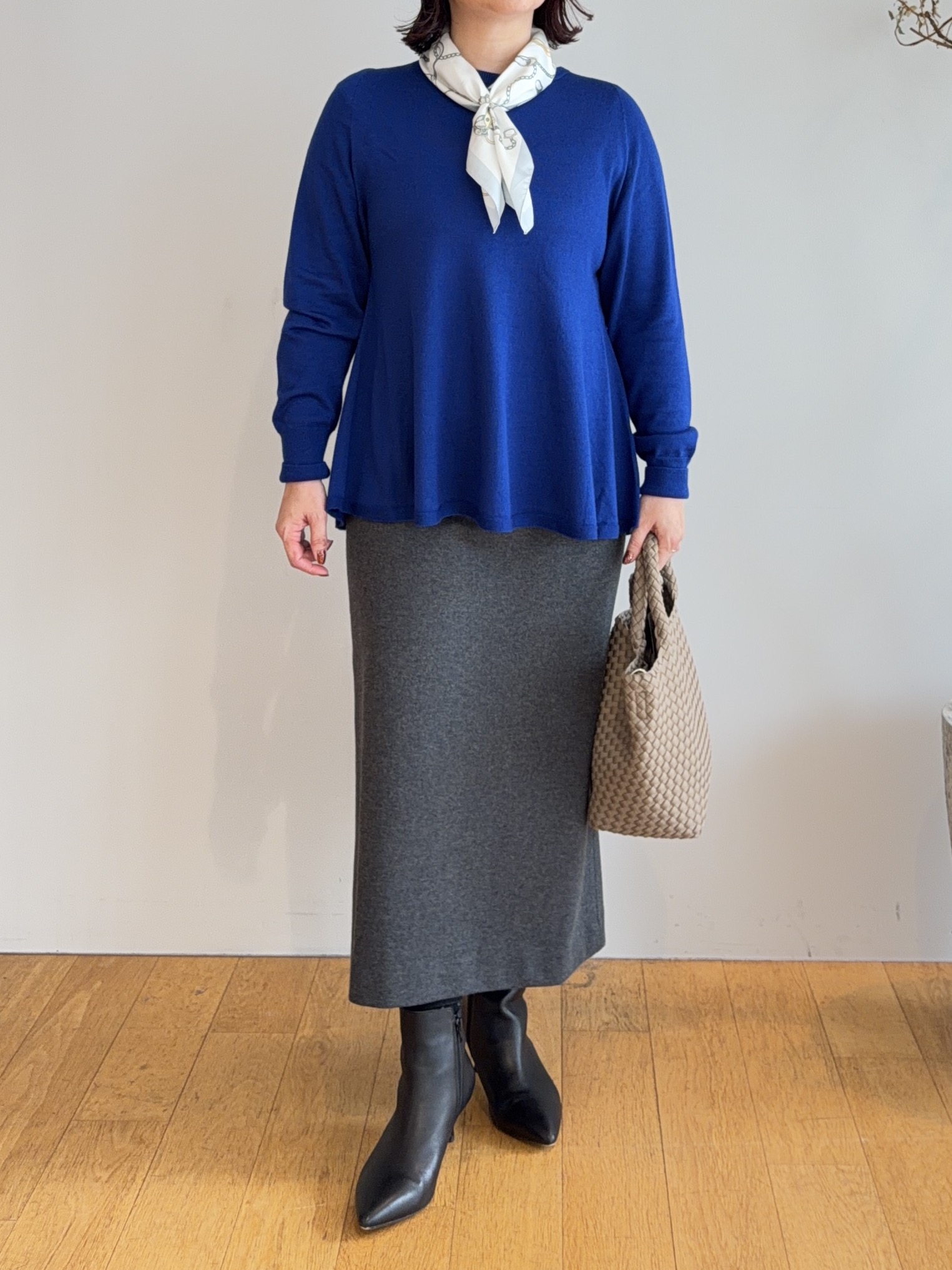Asamiさんの「UNTITLED｜【きれいに体型カバー/8色展開】Aラインシルエットニットプルオーバー」を使ったコーディネート