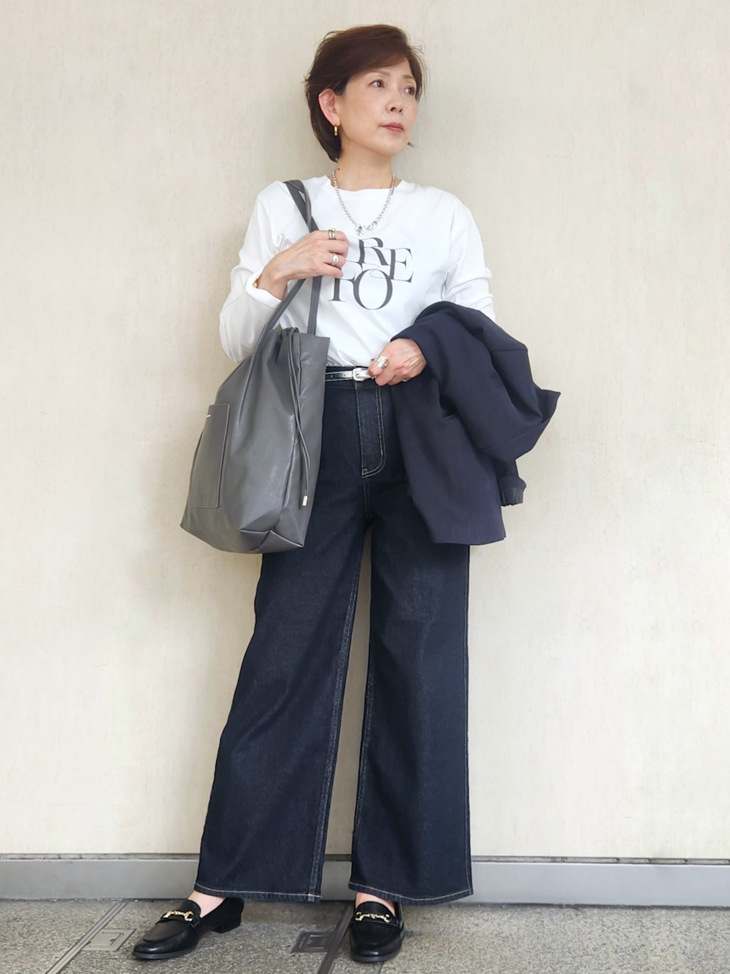 milkyさんの「OPAQUE.CLIP｜ロゴアソートロングTシャツ【洗濯機OK】」を使ったコーディネート