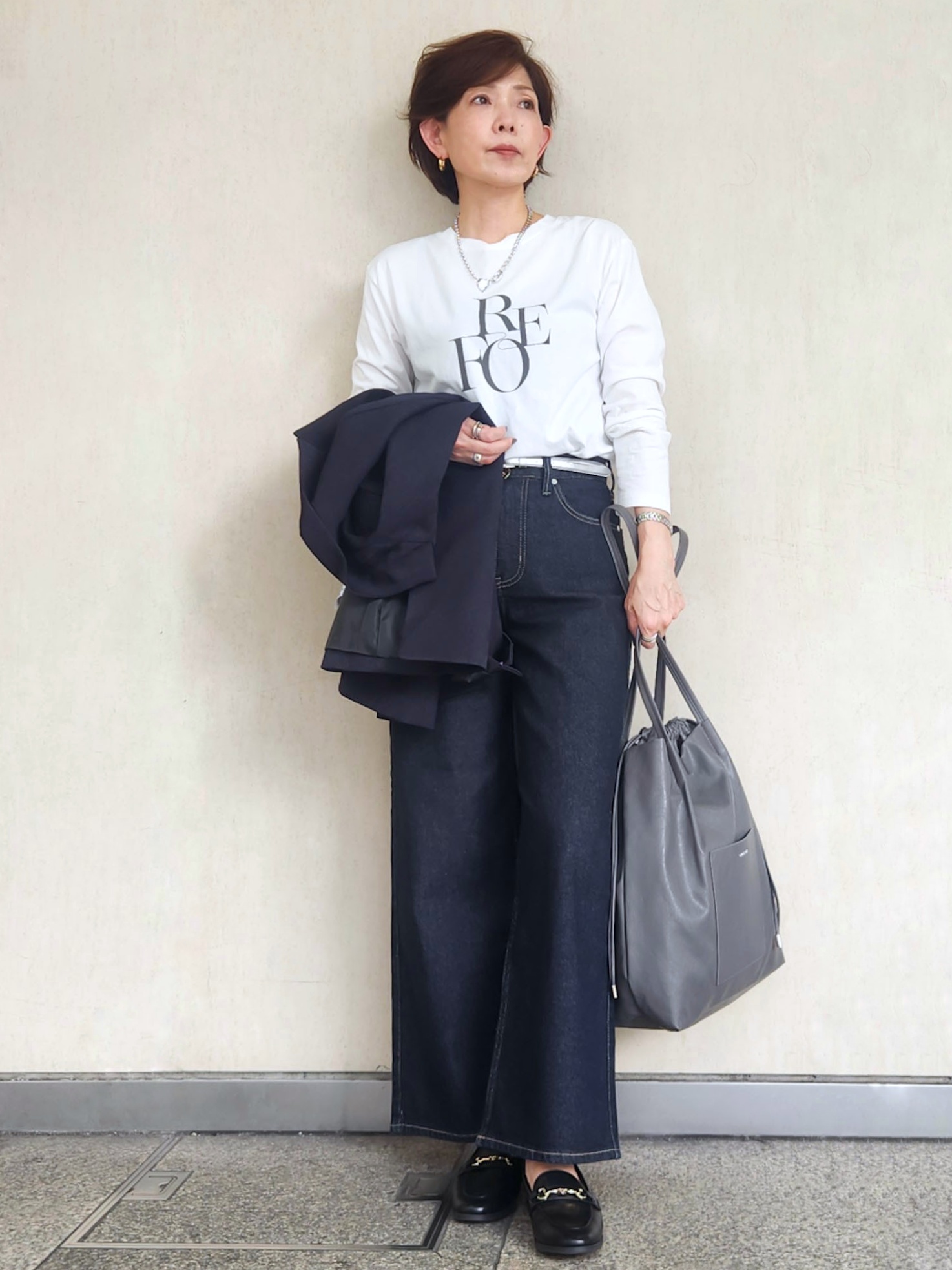 milkyさんの「OPAQUE.CLIP｜ロゴアソートロングTシャツ【洗濯機OK】」を使ったコーディネート