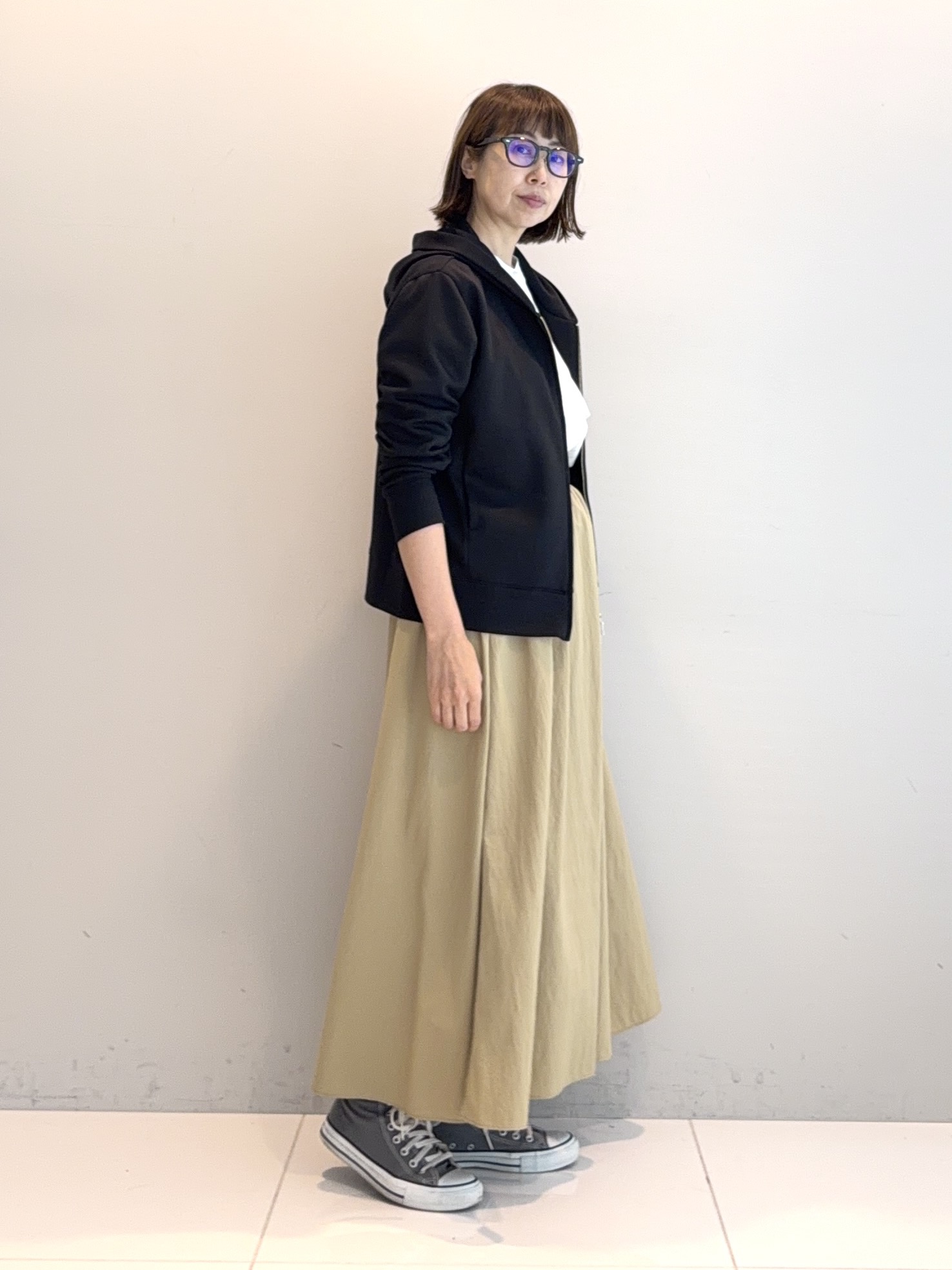 murayamaさんの「INDIVI｜【羽織りにも！/UVケア/着る日傘】ケープ風ブラウス」を使ったコーディネート