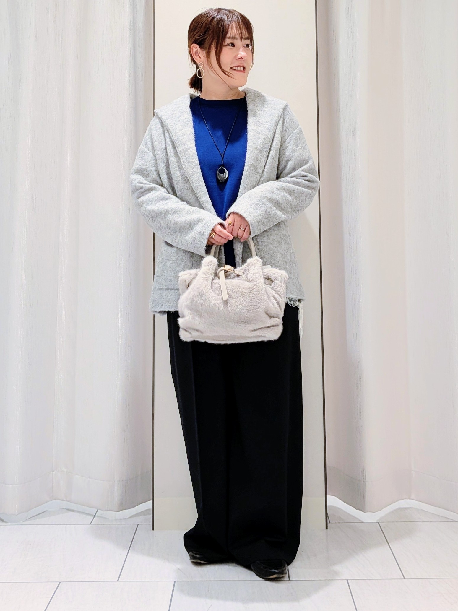 Onumaさんの「UNTITLED｜【きれいに体型カバー/8色展開】Aラインシルエットニットプルオーバー」を使ったコーディネート