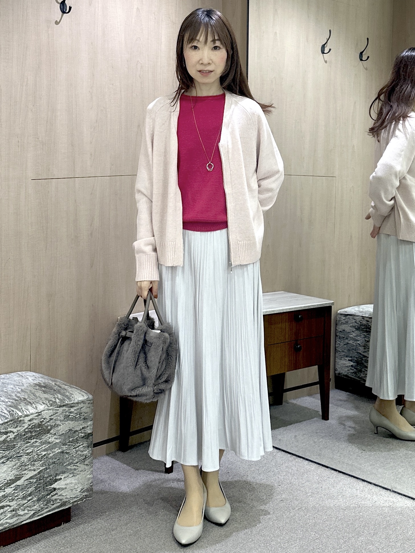 Miwaさんの「UNTITLED｜【大人の抜け感/8色展開】ボリュームスリーブニットプルオーバー」を使ったコーディネート