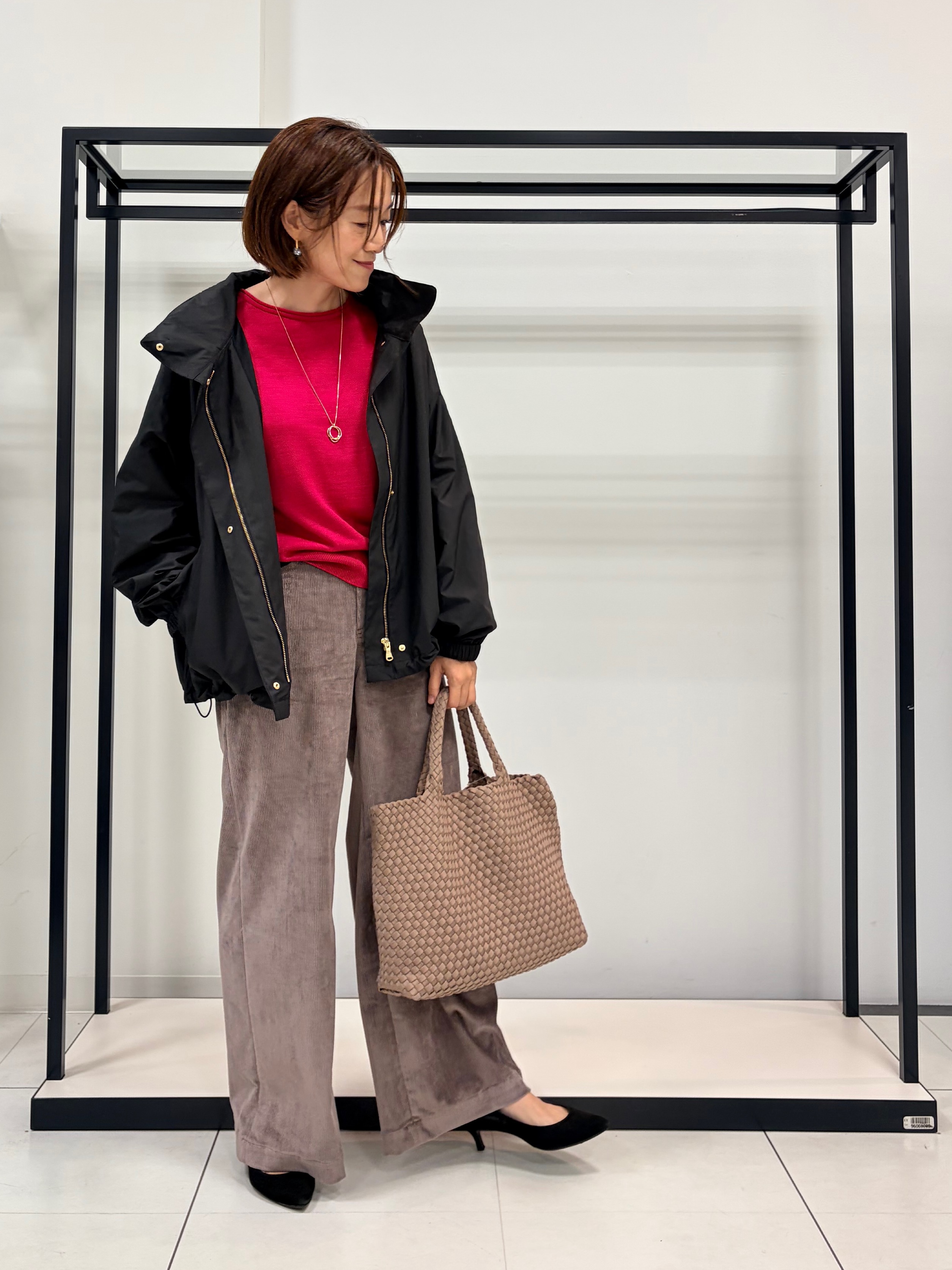 Mikiさんの「UNTITLED｜【大人の抜け感/8色展開】ボリュームスリーブニットプルオーバー」を使ったコーディネート