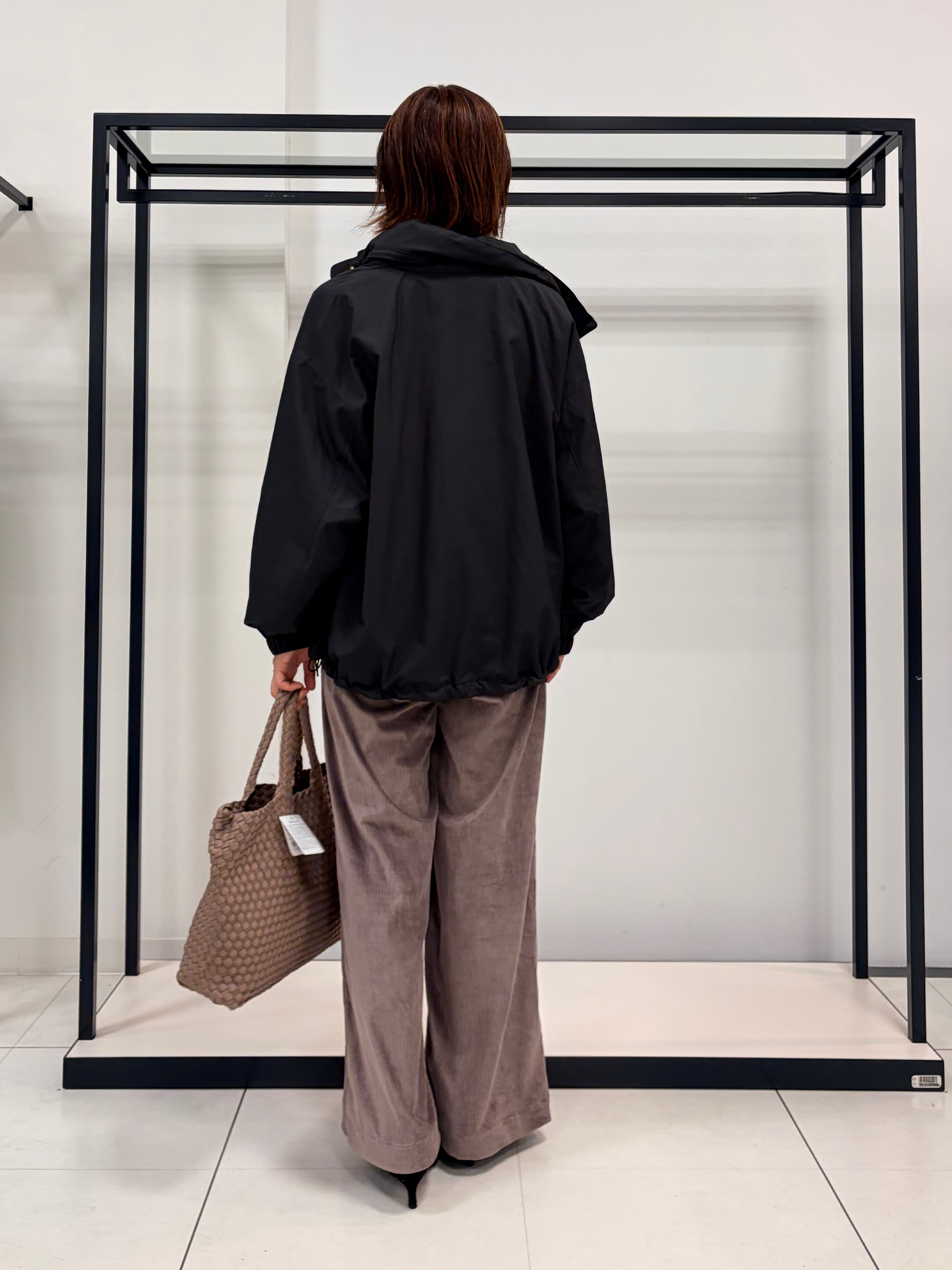 Mikiさんの「UNTITLED｜【大人の抜け感/8色展開】ボリュームスリーブニットプルオーバー」を使ったコーディネート