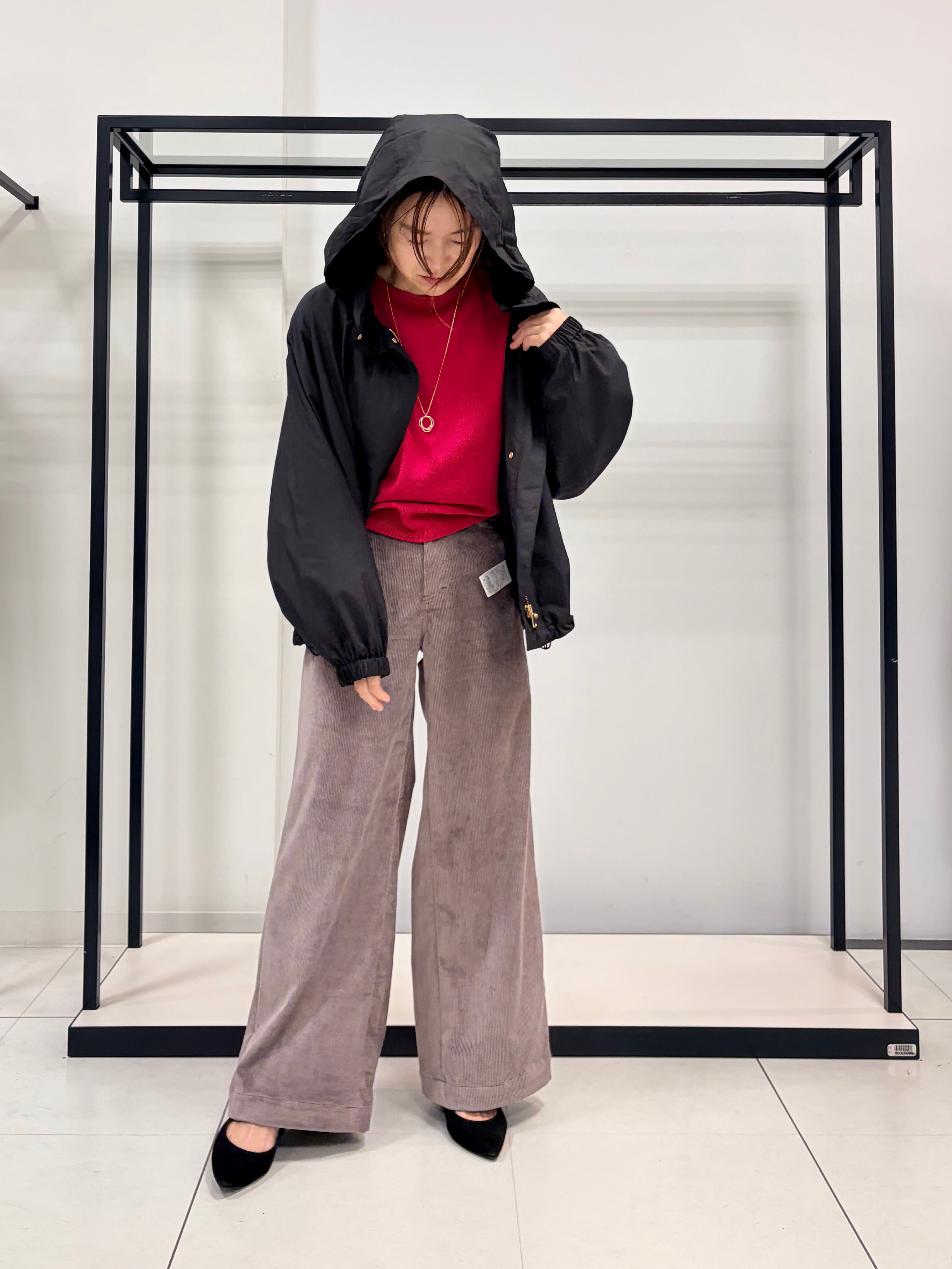 Mikiさんの「UNTITLED｜【大人の抜け感/8色展開】ボリュームスリーブニットプルオーバー」を使ったコーディネート