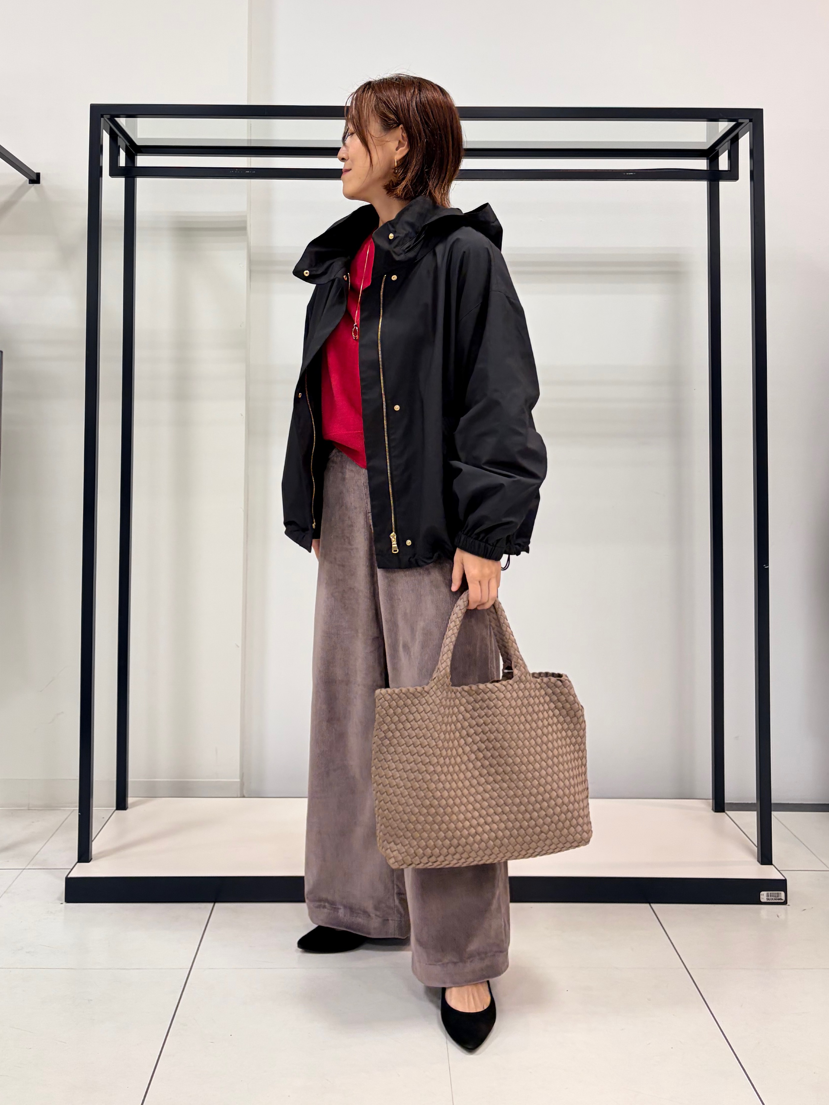 Mikiさんの「UNTITLED｜【大人の抜け感/8色展開】ボリュームスリーブニットプルオーバー」を使ったコーディネート