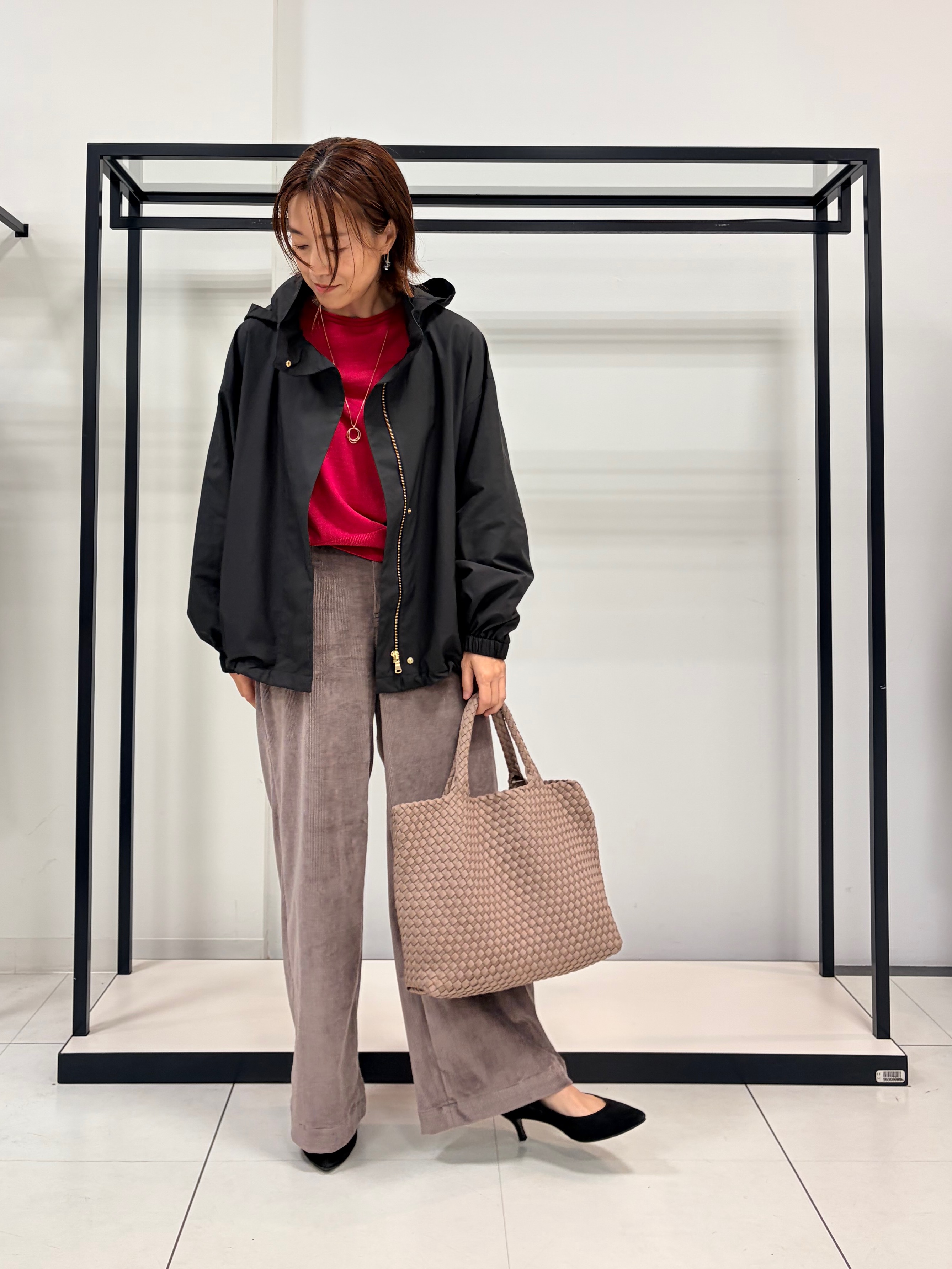 Mikiさんの「UNTITLED｜【大人の抜け感/8色展開】ボリュームスリーブニットプルオーバー」を使ったコーディネート