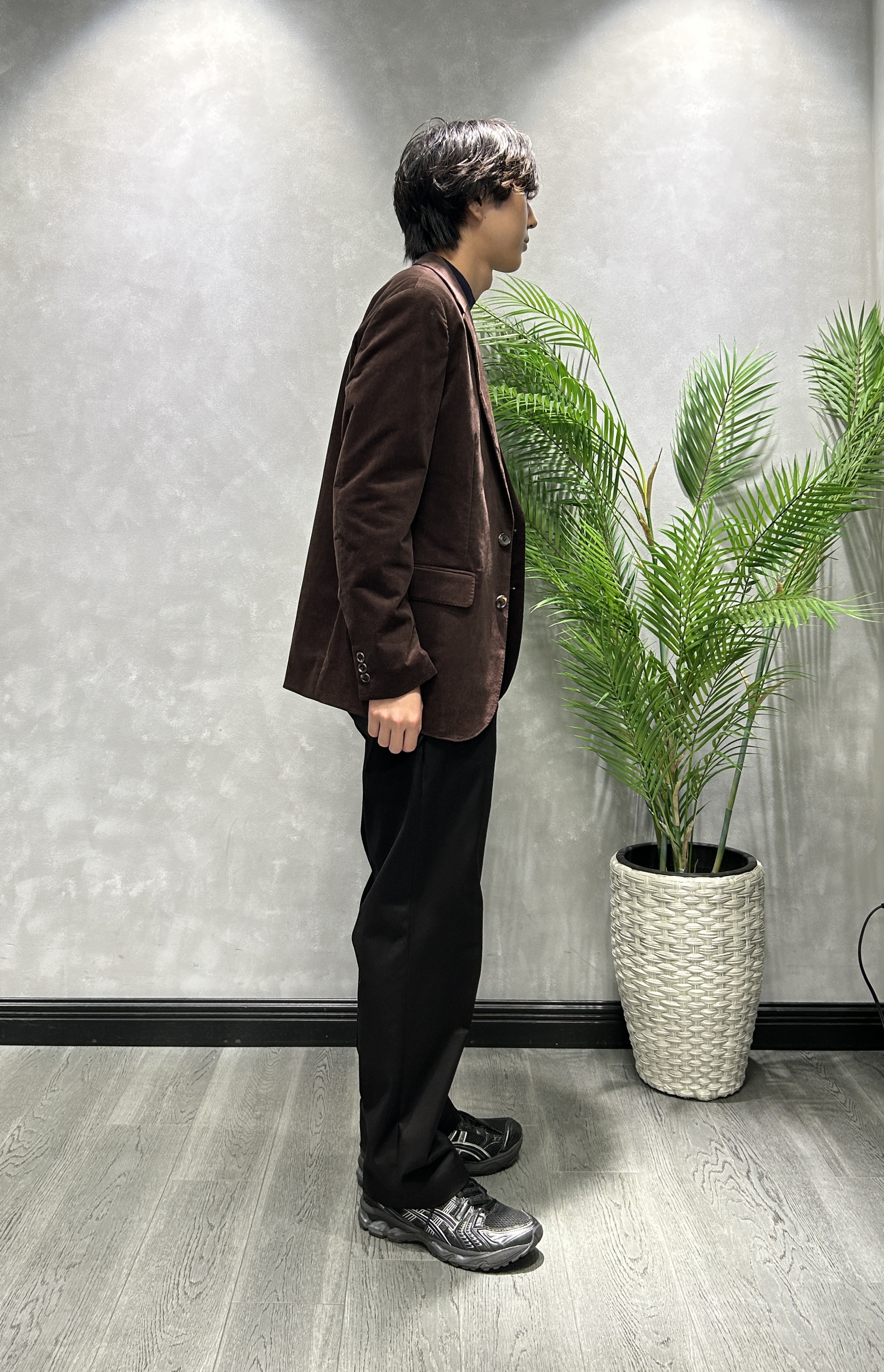 ruiさんの「TAKEO KIKUCHI｜【Sサイズ～】ストレッチコーデュロイ ジャケット」を使ったコーディネート