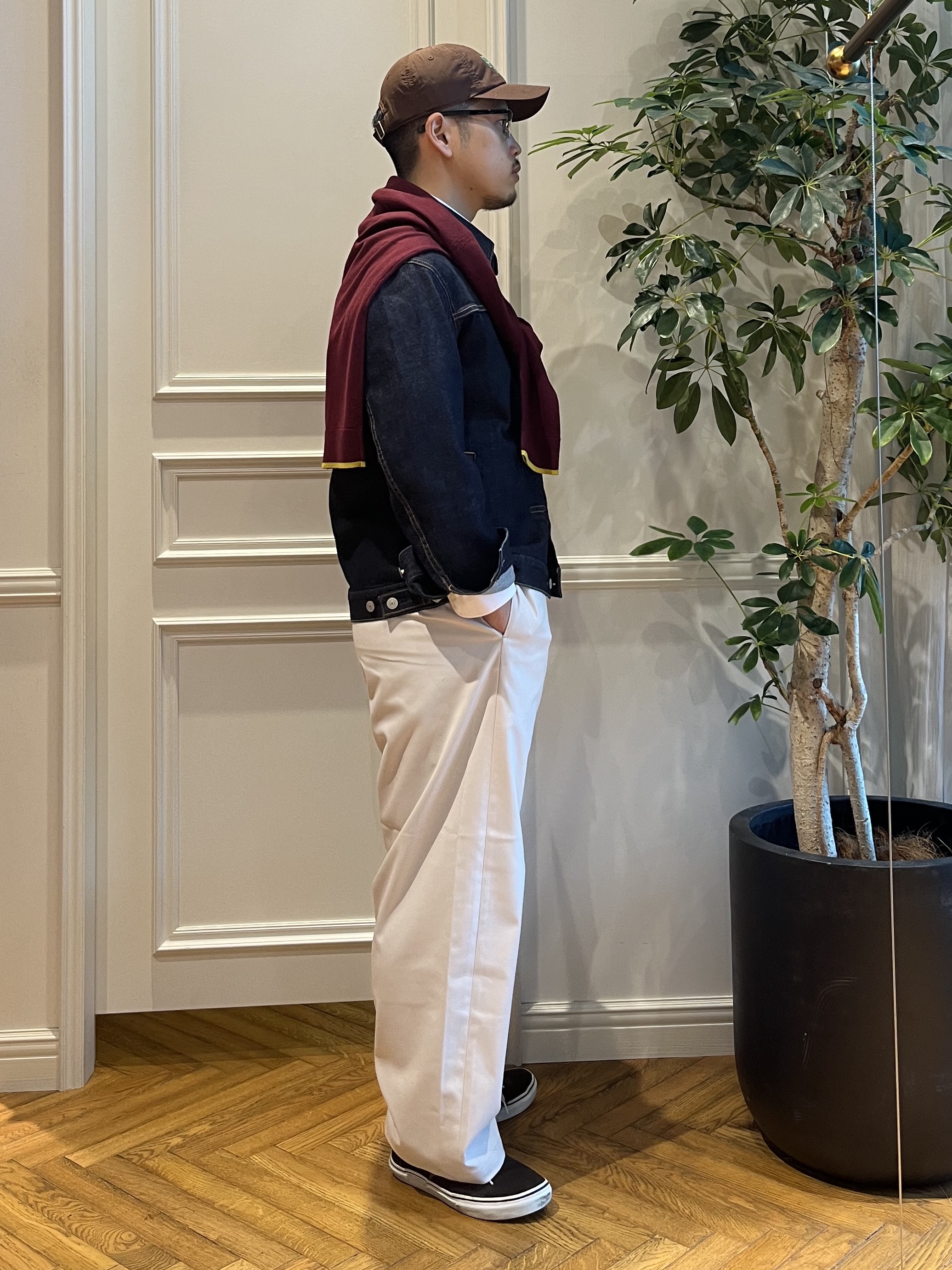 Tokuさんの「DRESSTERIOR｜ゼニアバルーファ キャッシュウール Vネックプルオーバー」を使ったコーディネート