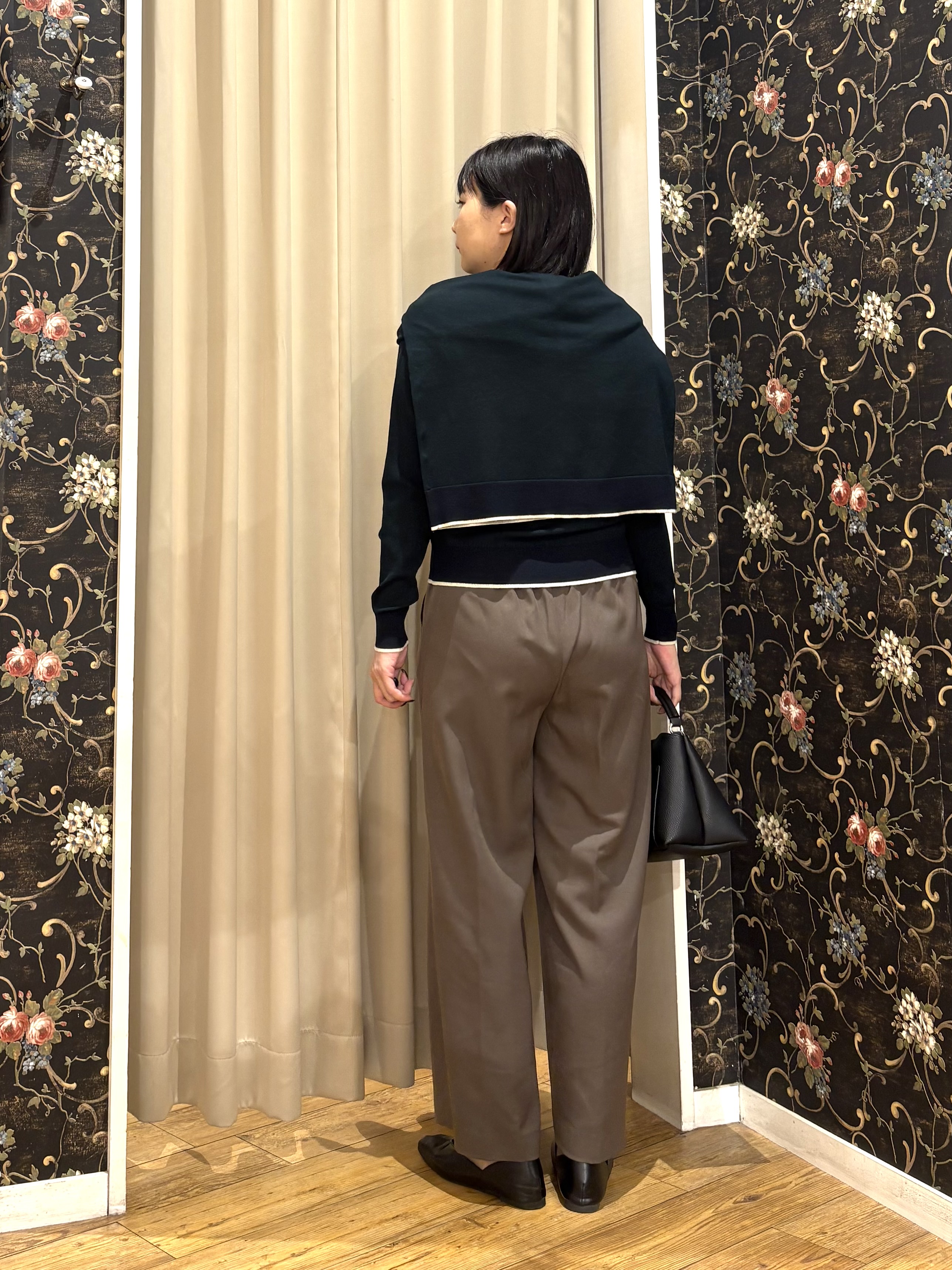 ネリさんの「SHOO･LA･RUE｜【S-LL/洗濯機可】配色使いが目を惹く クルーネックニットカーディガン」を使ったコーディネート