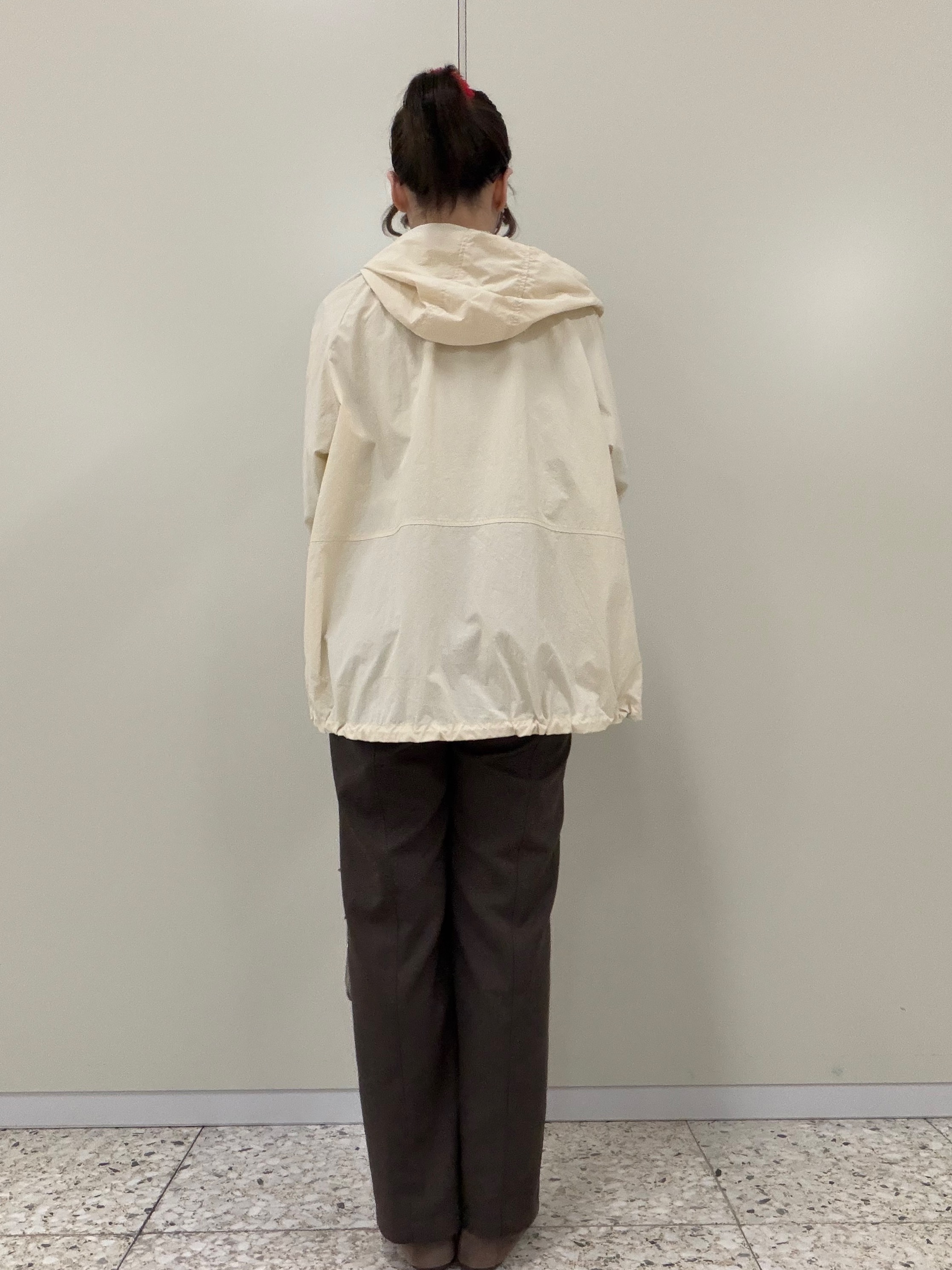 ひよりん⭐️さんの「SHOO･LA･RUE｜【S-LL/撥水】ゴールドパーツで女性らしく ギャザーブルゾン」を使ったコーディネート