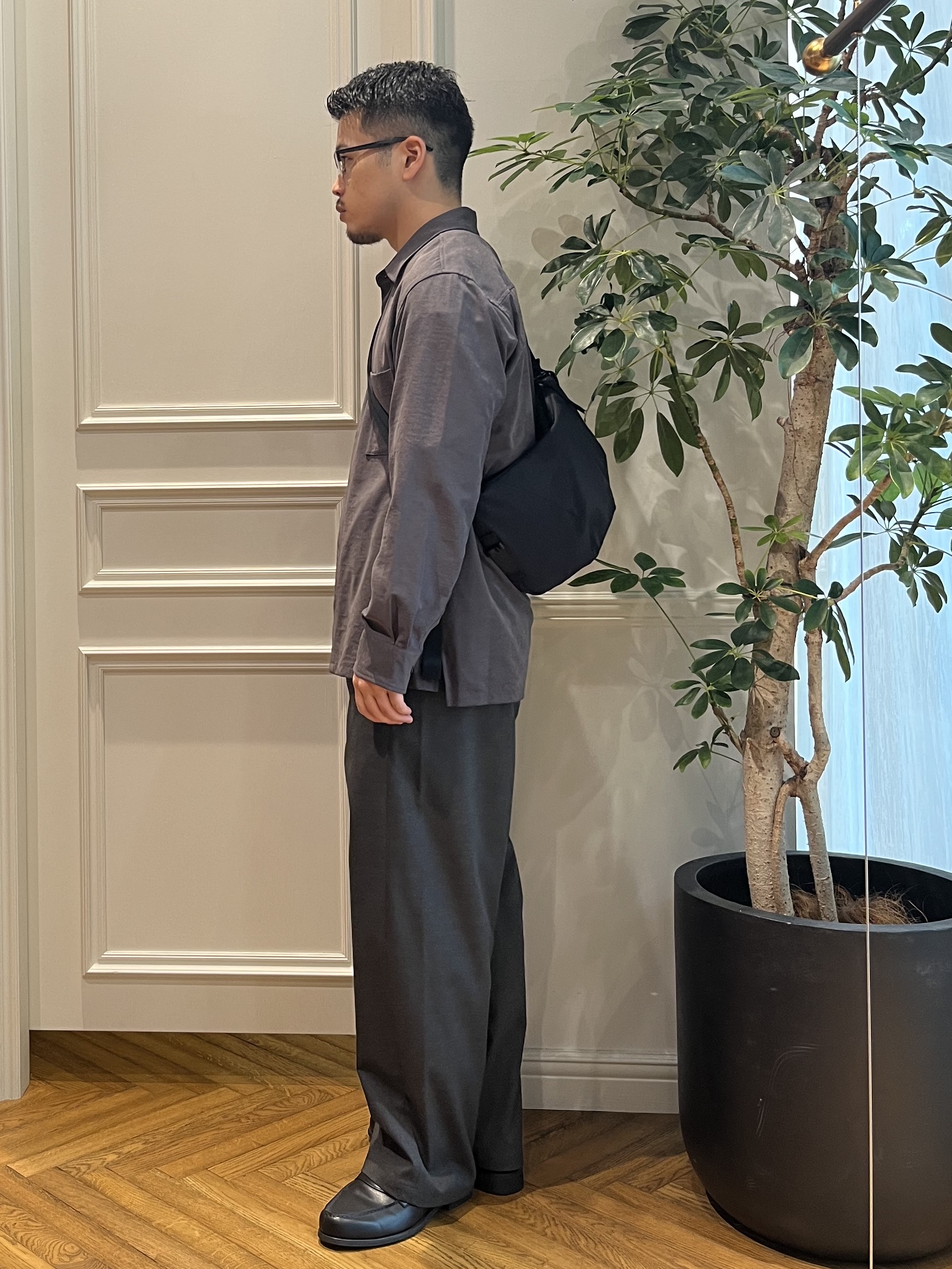 Tokuさんの「DRESSTERIOR｜【ウォッシャブル】スウェードタッチ キュプラフィブリル シャツ」を使ったコーディネート