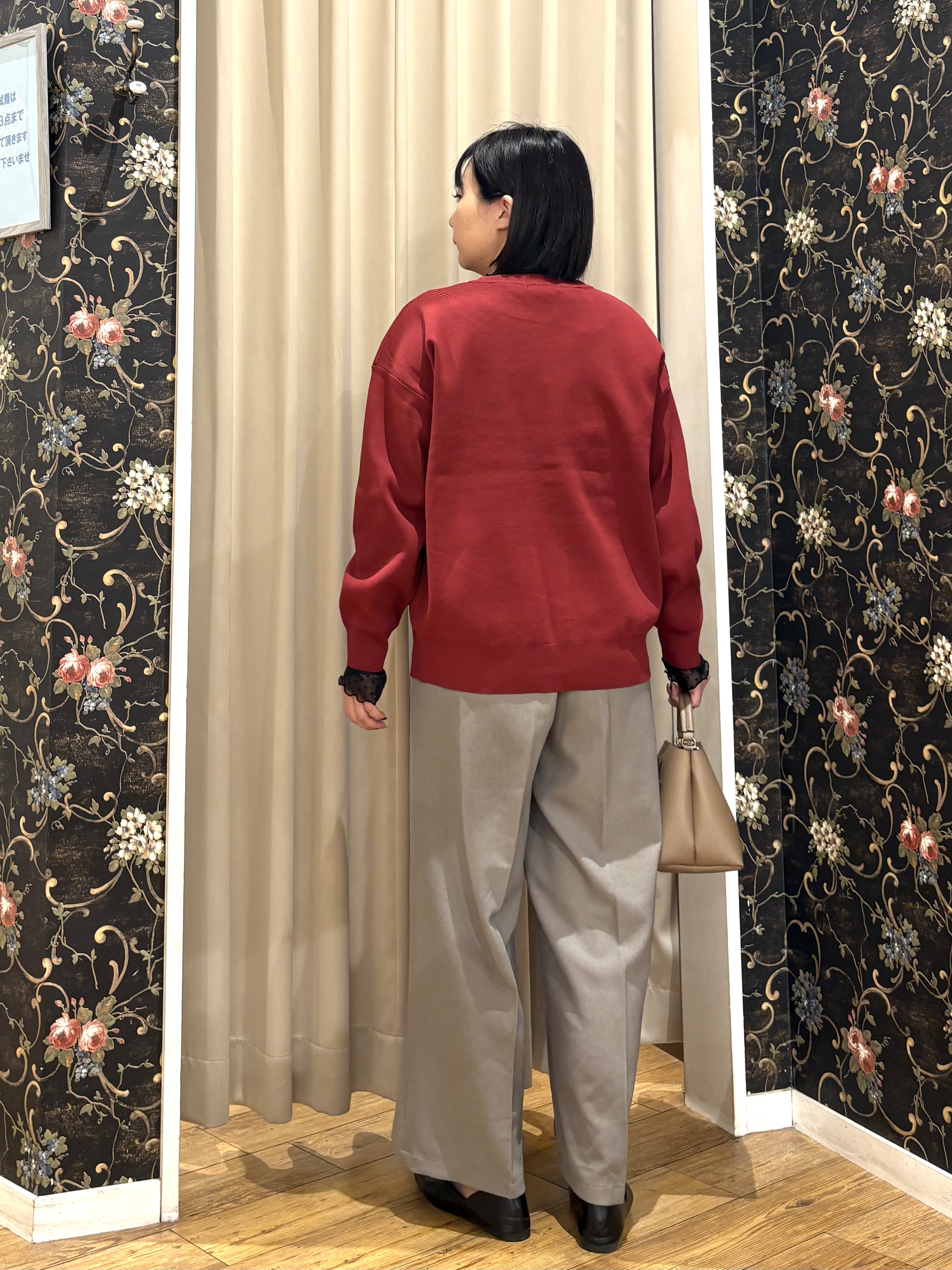 ネリさんの「SHOO･LA･RUE｜【セットアップ可/洗濯機可】軽やかに羽織れる スポンディッシュ ニットカーディガン」を使ったコーディネート