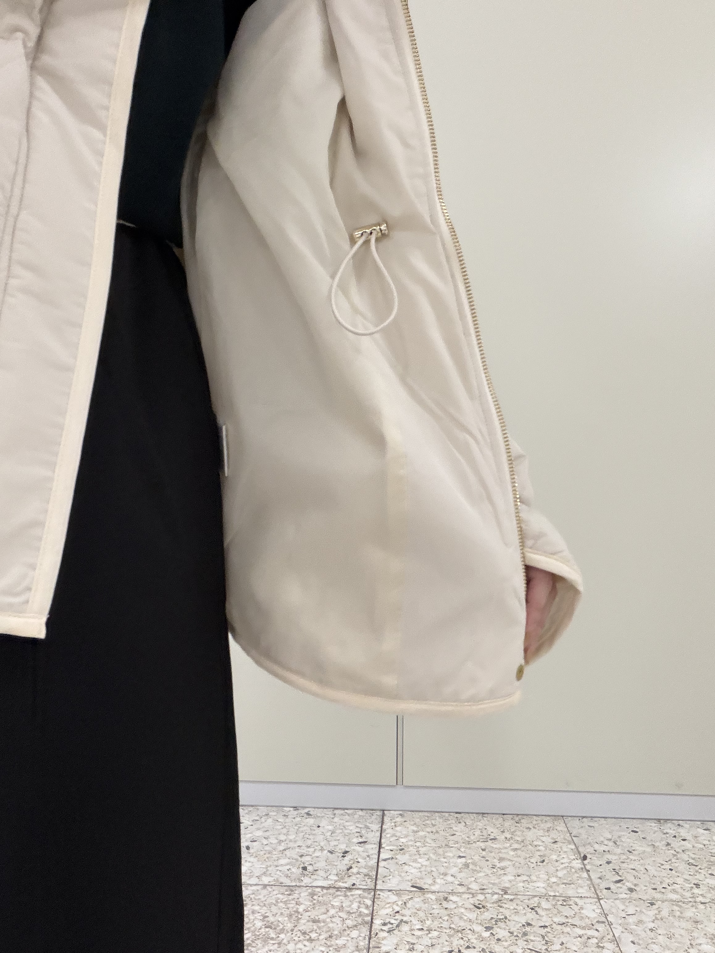 ひよりん⭐️さんの「SHOO･LA･RUE｜【撥水/S-LL/洗濯機可】ウエスト絞れる キルト中綿ジャケット」を使ったコーディネート