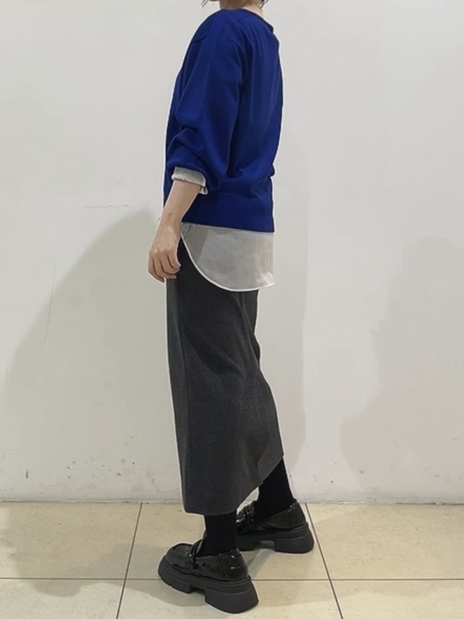 watanabeさんの「UNTITLED｜【店頭人気！/品よくゆったり】ボリュームスリーブニットプルオーバー」を使ったコーディネート
