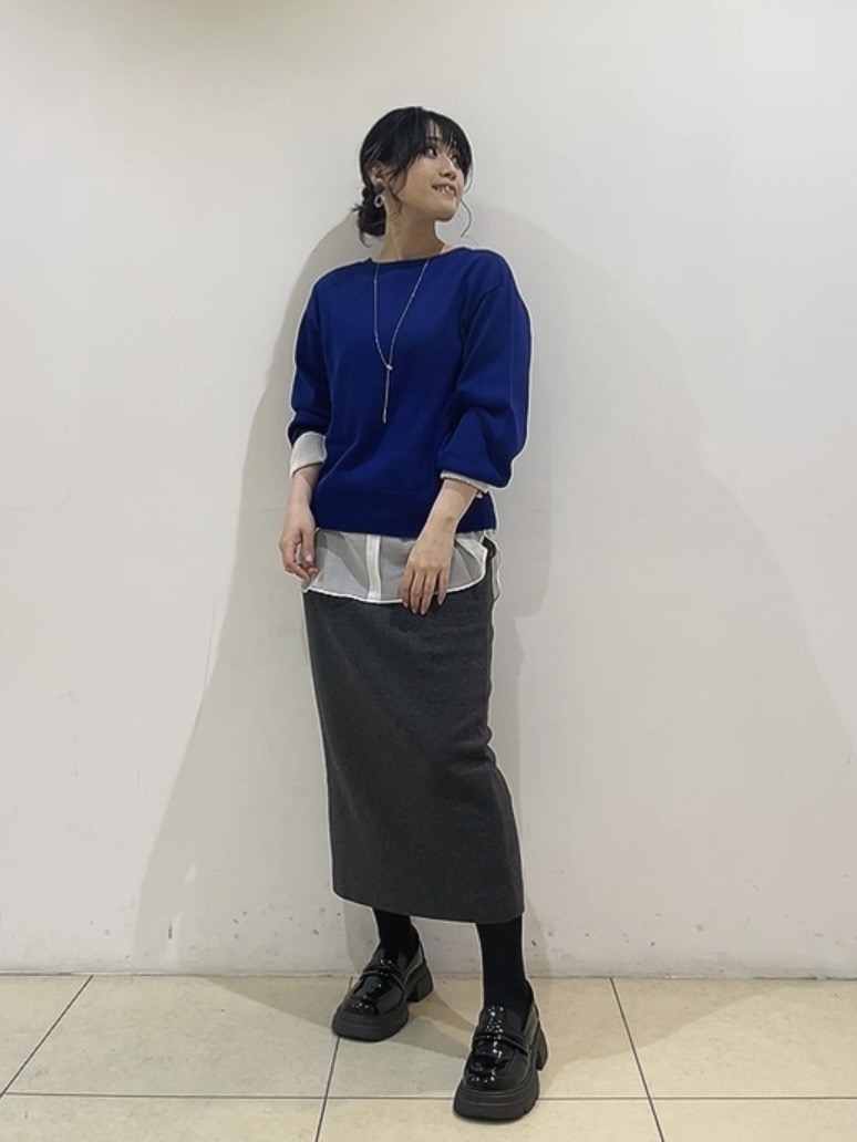 watanabeさんの「UNTITLED｜【店頭人気！/品よくゆったり】ボリュームスリーブニットプルオーバー」を使ったコーディネート