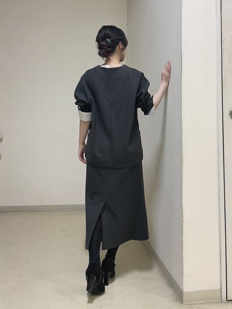 watanabeさんの「UNTITLED｜【セットアップ可/スウェットライク】袖口シャツドッキングプルオーバー」を使ったコーディネート
