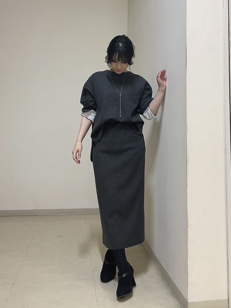 watanabeさんの「UNTITLED｜【セットアップ可/スウェットライク】袖口シャツドッキングプルオーバー」を使ったコーディネート