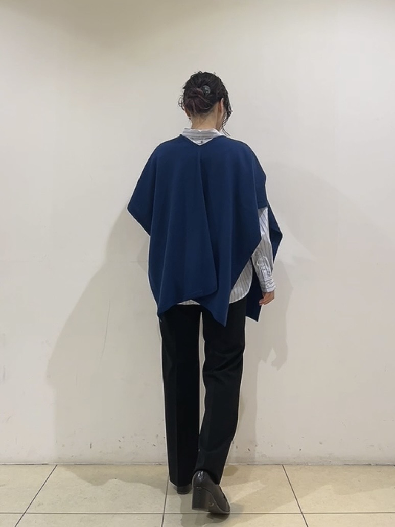 watanabeさんの「UNTITLED｜【2WAY／着回し◎】ウール混ニットケープポンチョ」を使ったコーディネート