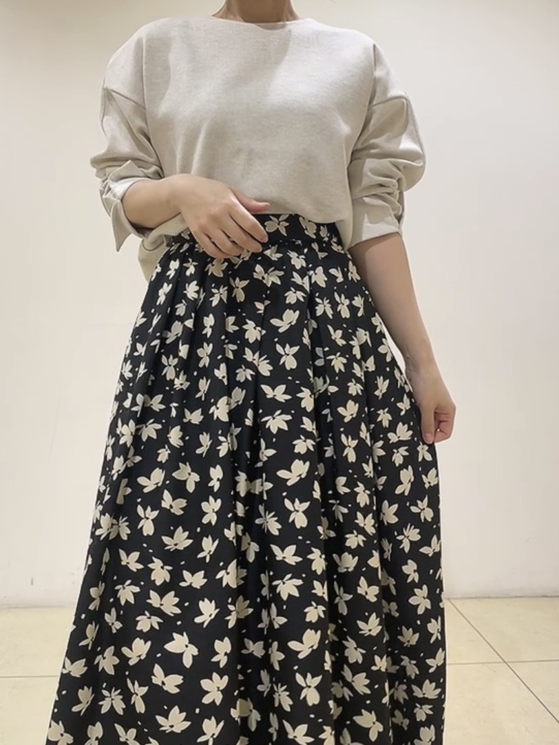 watanabeさんの「UNTITLED｜【セットアップ可/スウェットライク】袖口シャツドッキングプルオーバー」を使ったコーディネート