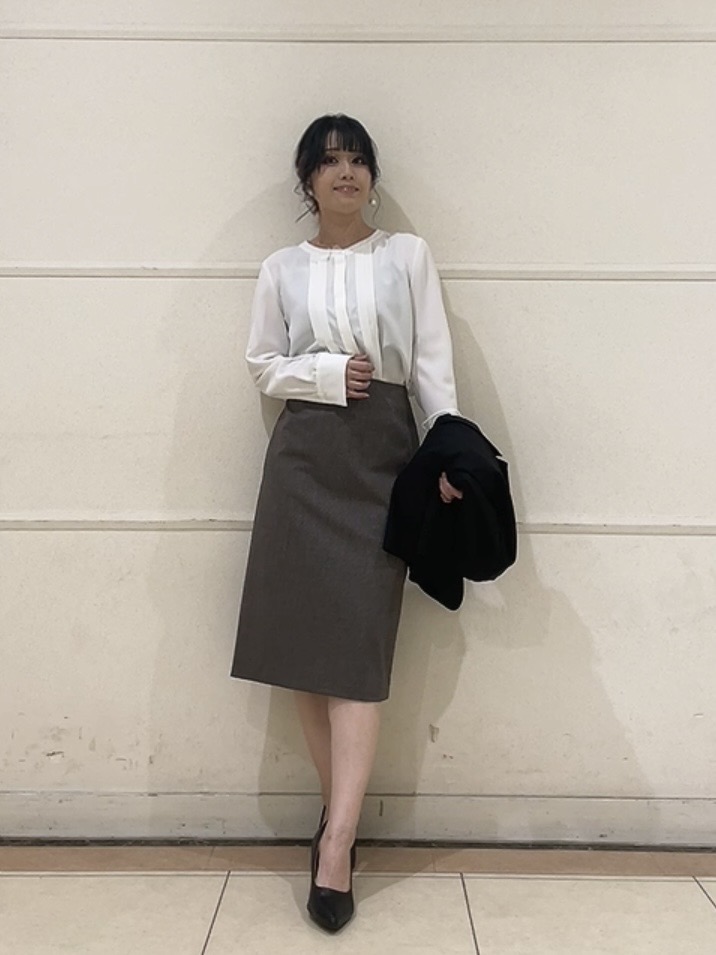 watanabeさんの「UNTITLED｜【セットアップ可/秋羽織り/お仕事スーツ】ウールブレンドダブルジャケット」を使ったコーディネート