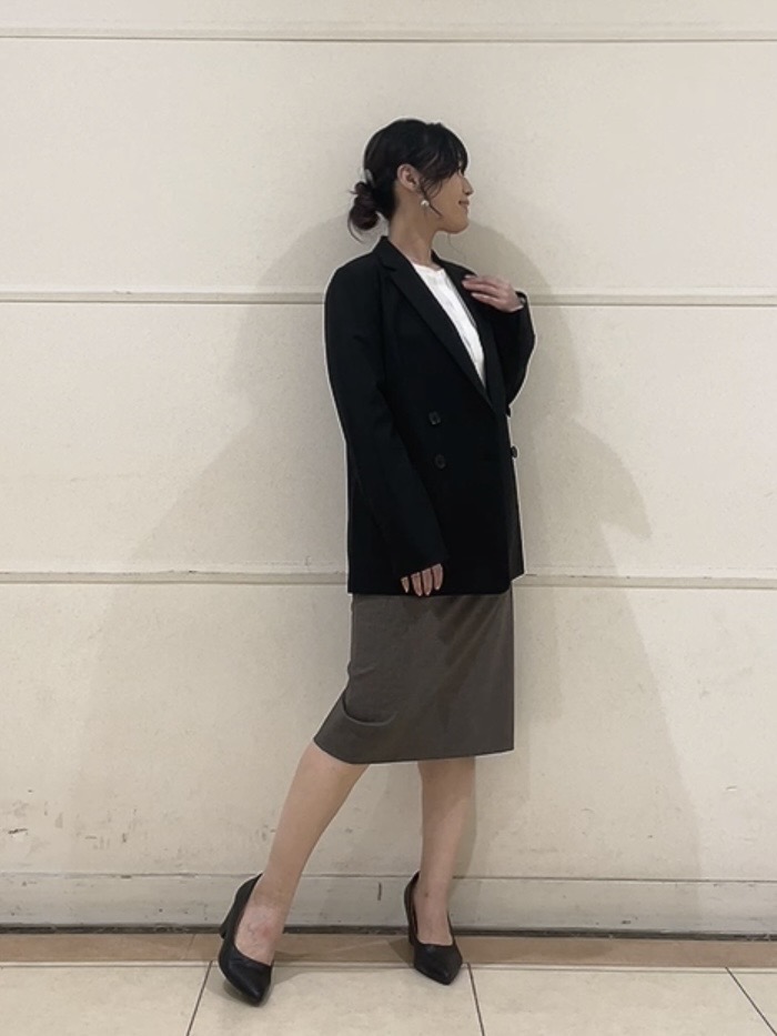 watanabeさんの「UNTITLED｜【セットアップ可/秋羽織り/お仕事スーツ】ウールブレンドダブルジャケット」を使ったコーディネート