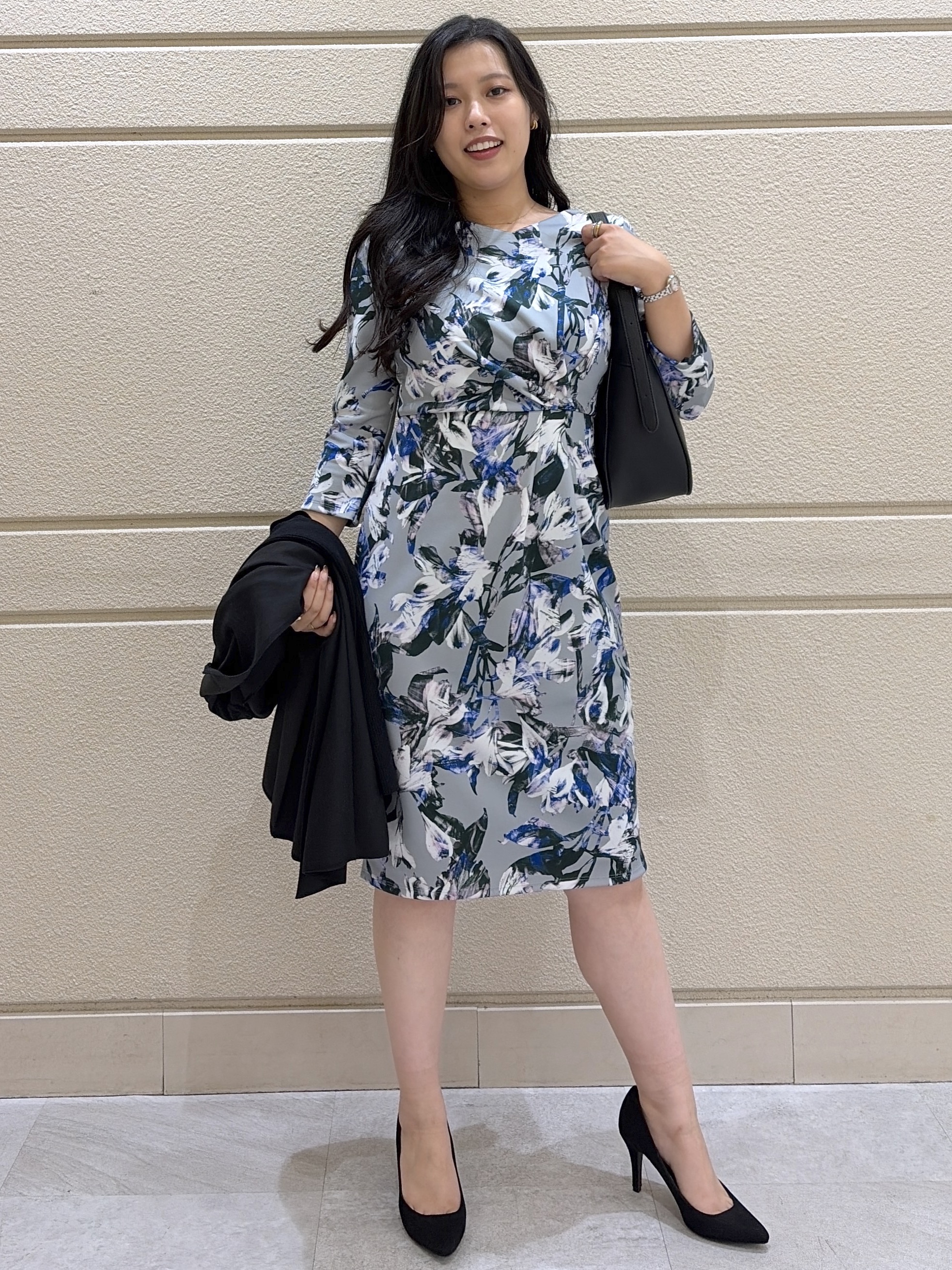 Momokaさんの「COUP DE CHANCE｜【手洗い可／日本製】花柄タイトワンピース」を使ったコーディネート