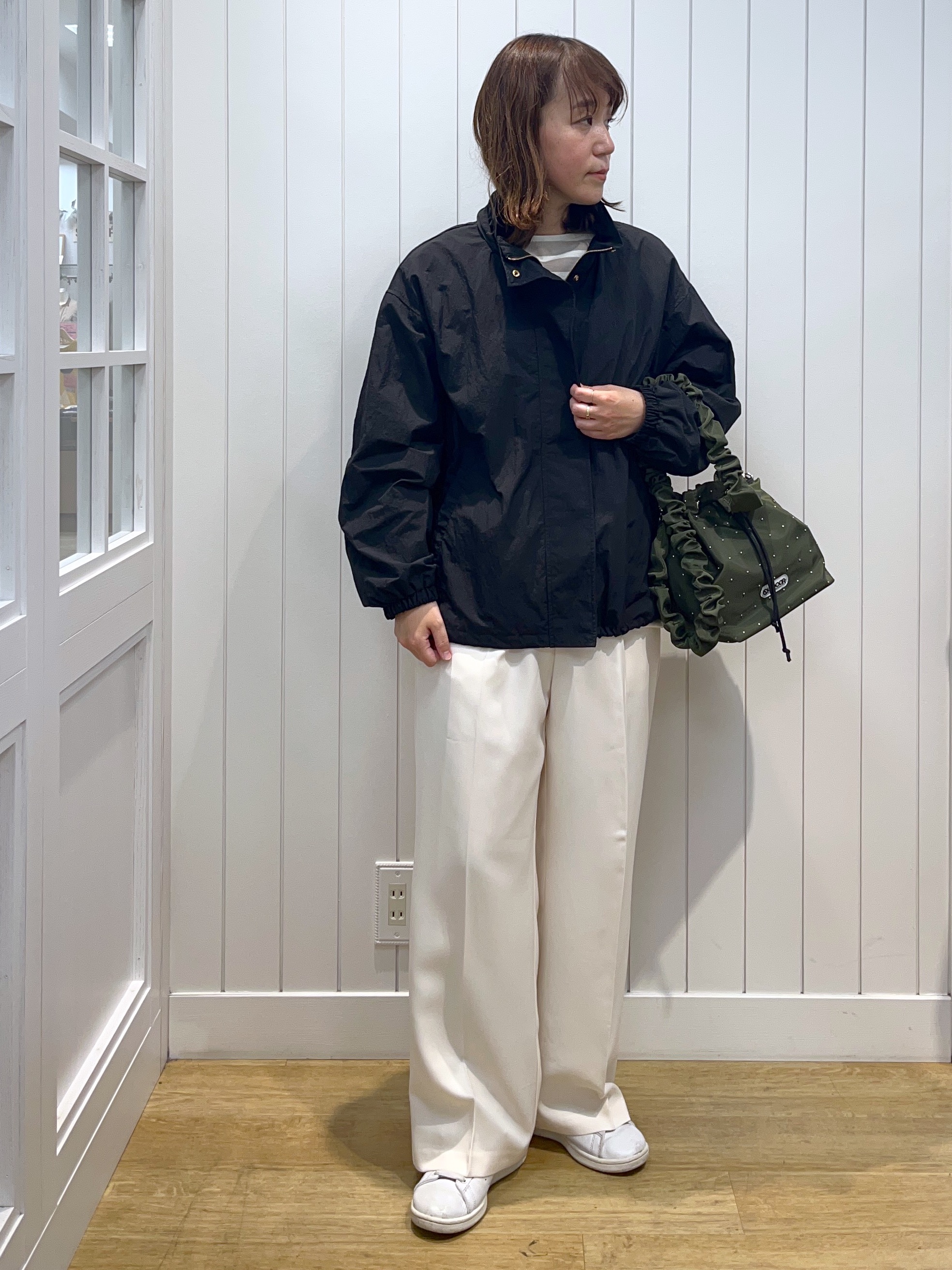 takayamaさんの「Dessin｜【撥水/2WAY/洗える】フード取り外し可能 撥水ナイロンマンパ」を使ったコーディネート