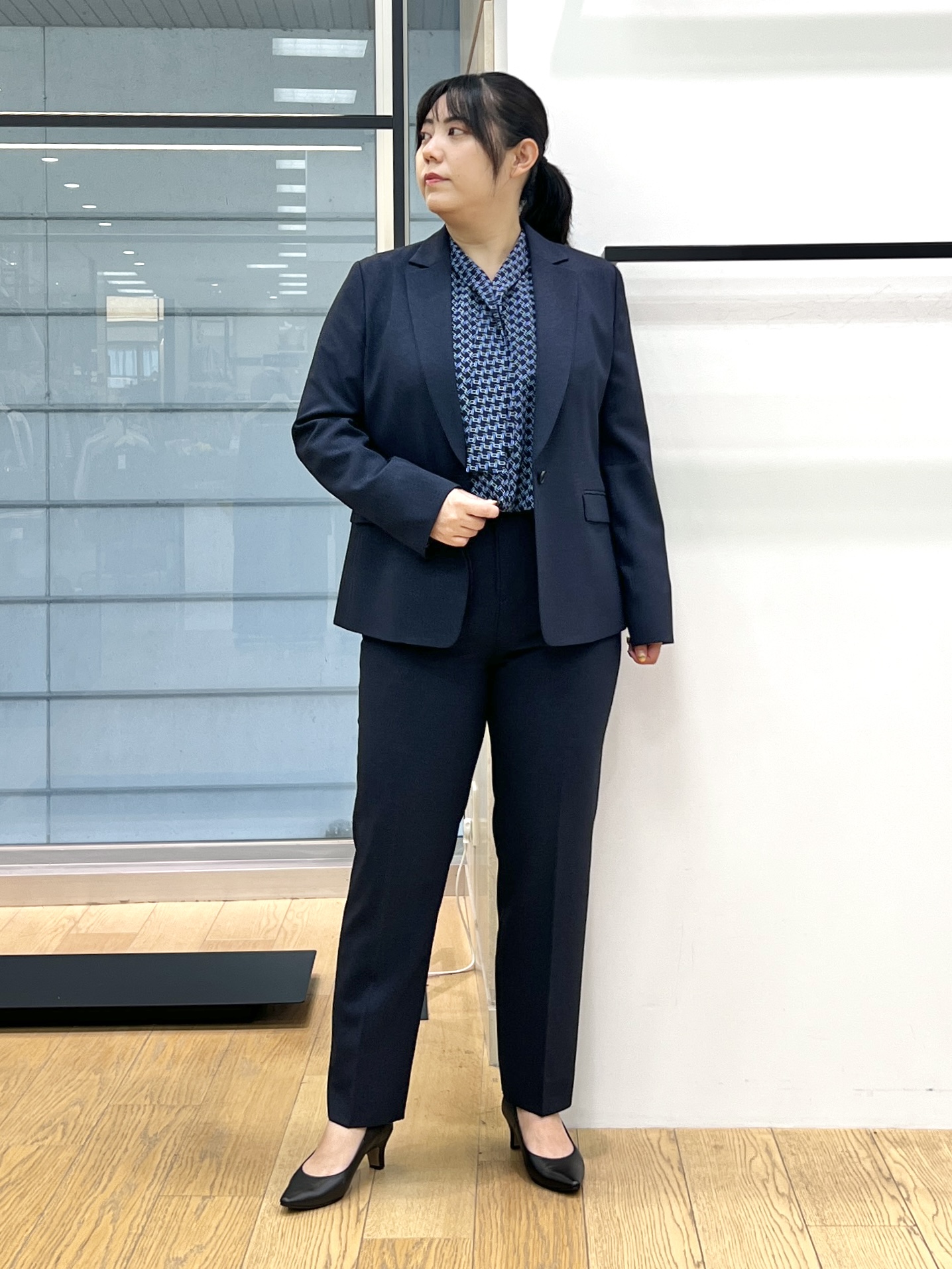 shimaさんの「INDIVI｜【洗える／通勤／スーツ】メランジストレッチ テーラードカラージャケット」を使ったコーディネート