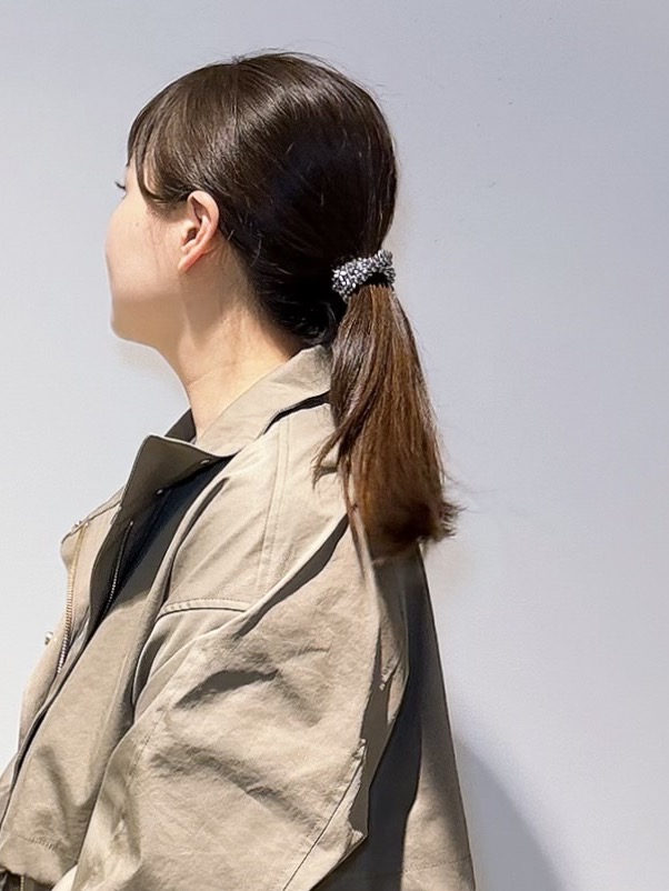 みーさんの「grove｜ガラスビーズヘアゴム」を使ったコーディネート