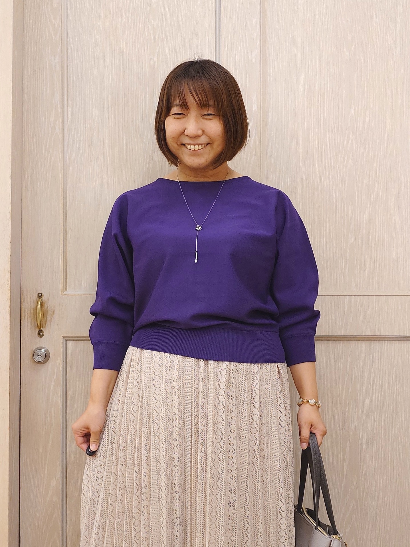 とろろさんの「SHOO･LA･RUE｜【洗濯機可】軽やかさらタッチ インせず着られる すっきり見えドルマンニット」を使ったコーディネート