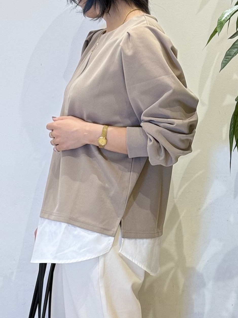 misakiさんの「SHOO･LA･RUE｜【S-LL/洗濯機可】1枚で完成 アクセいらずのレイヤード風ブラウス」を使ったコーディネート