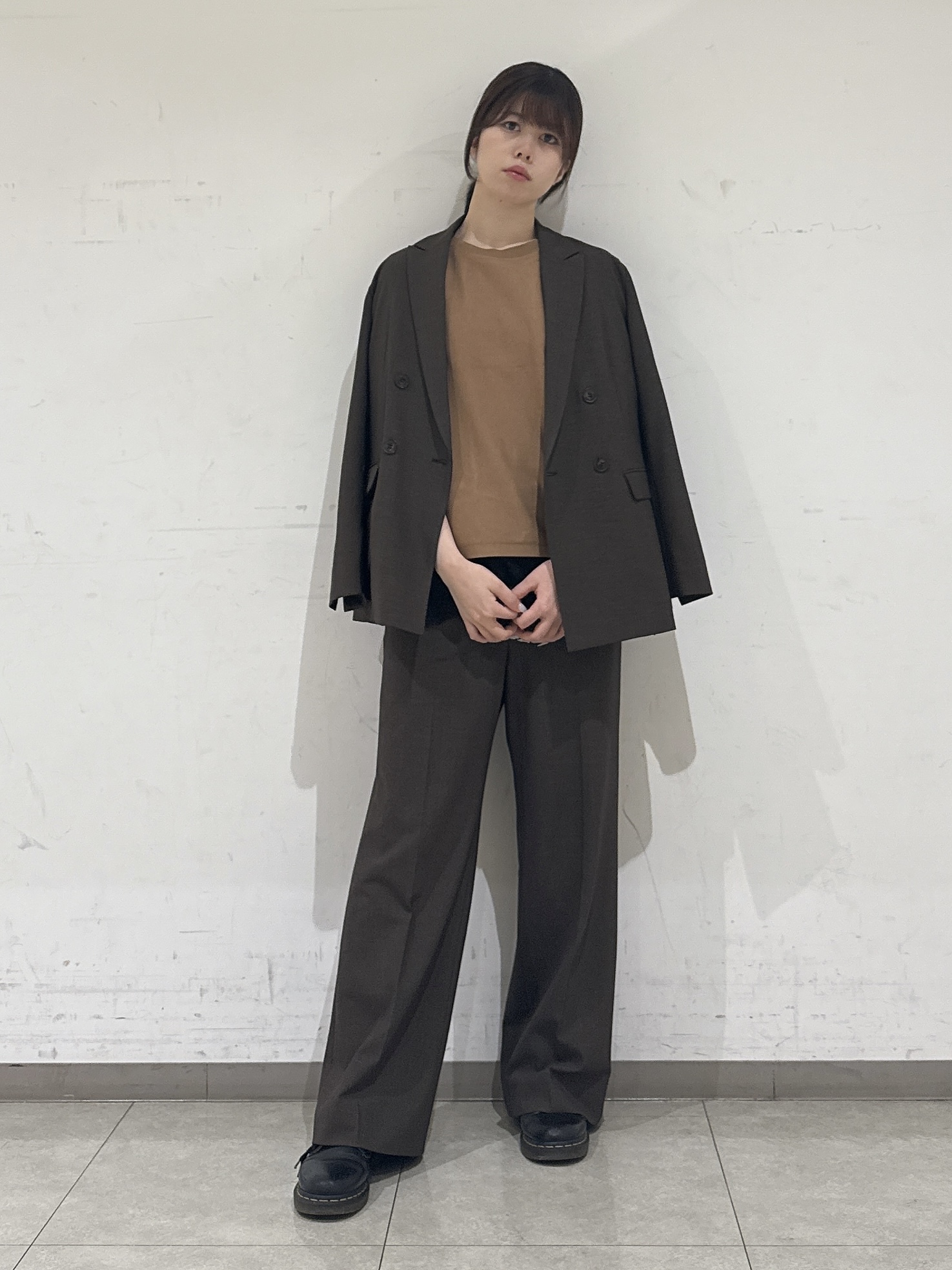 rinaさんの「INDIVI｜【選べる6色／ストレッチ◎】きれいめドルマンスリーブニット」を使ったコーディネート