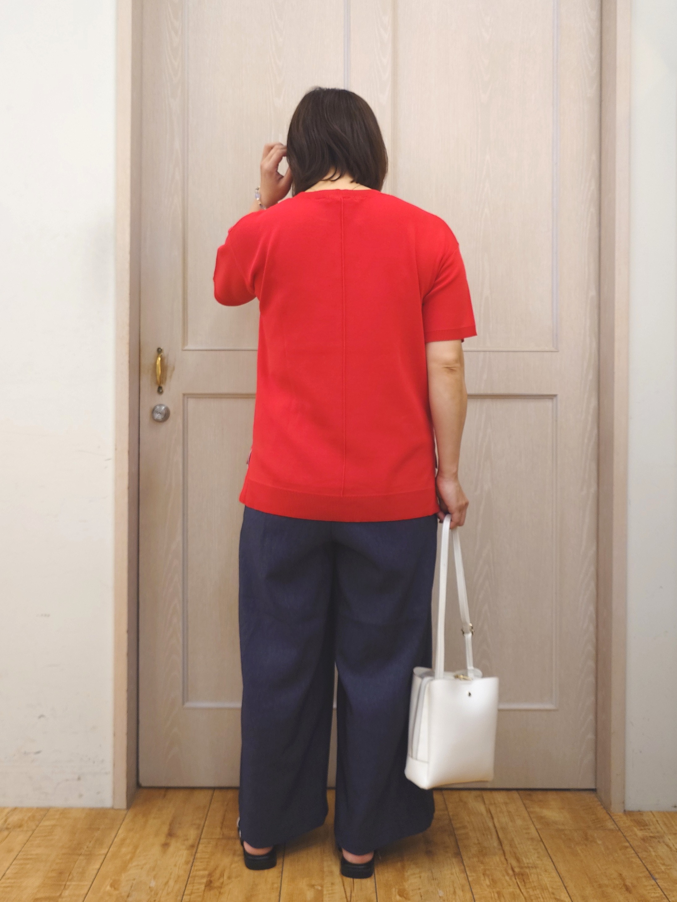 とろろさんの「SHOO･LA･RUE｜【UV/洗濯機可/S-LL】毛玉になりにくい シャツレイヤード風でこなれ見え 半袖ニット」を使ったコーディネート