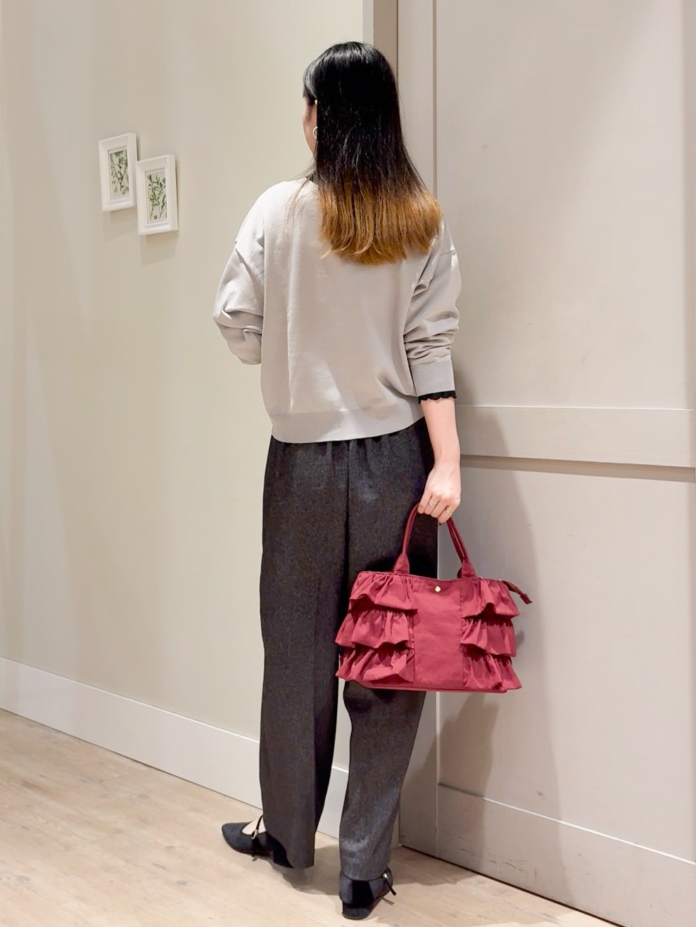 Mayuさんの「grove｜【前後2WAY】さりげなく、上品にきらめく ニットカーディガン」を使ったコーディネート