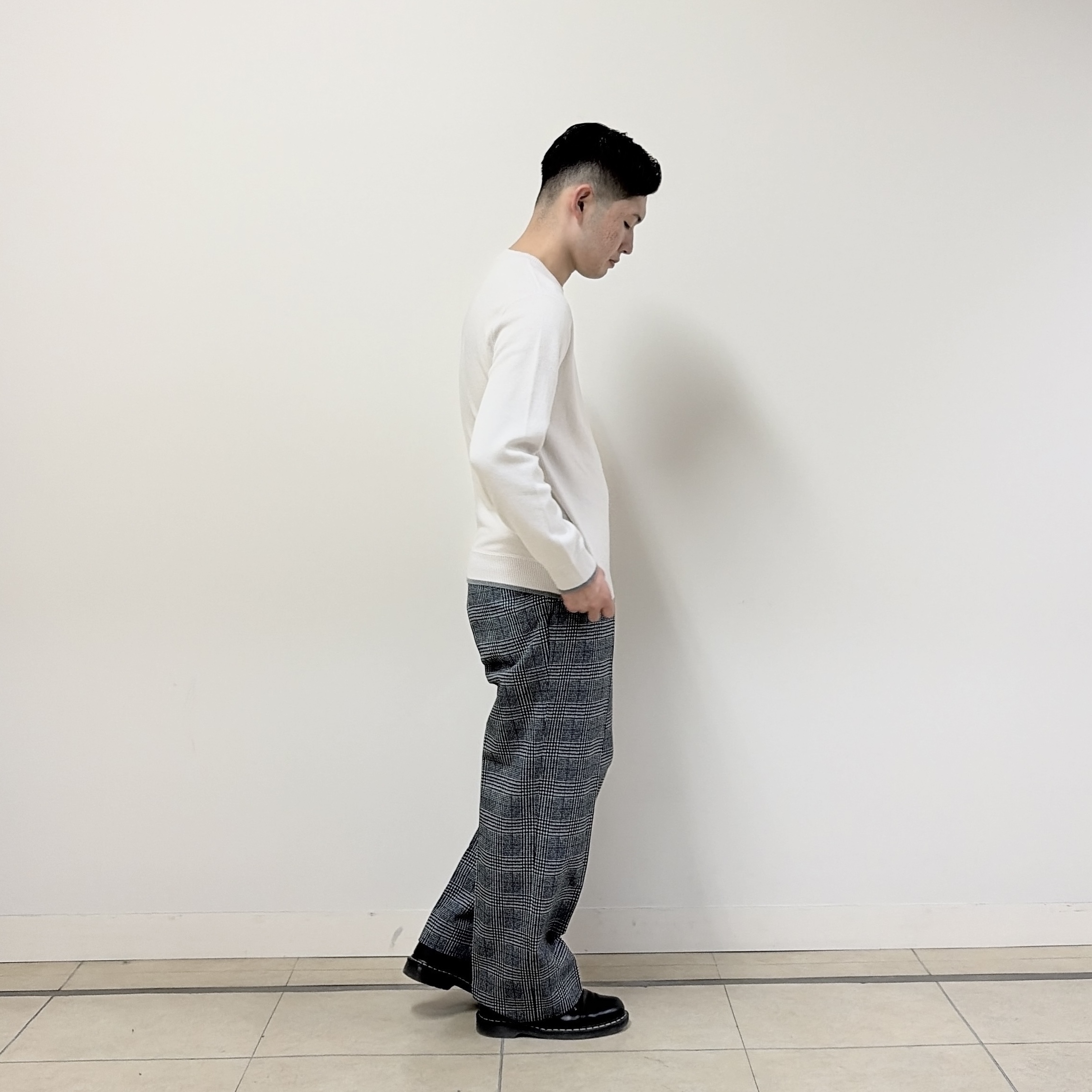 千葉亮太さんの「DRESSTERIOR｜【6色展開/洗濯機可】コットンカシミヤ スムースニット」を使ったコーディネート