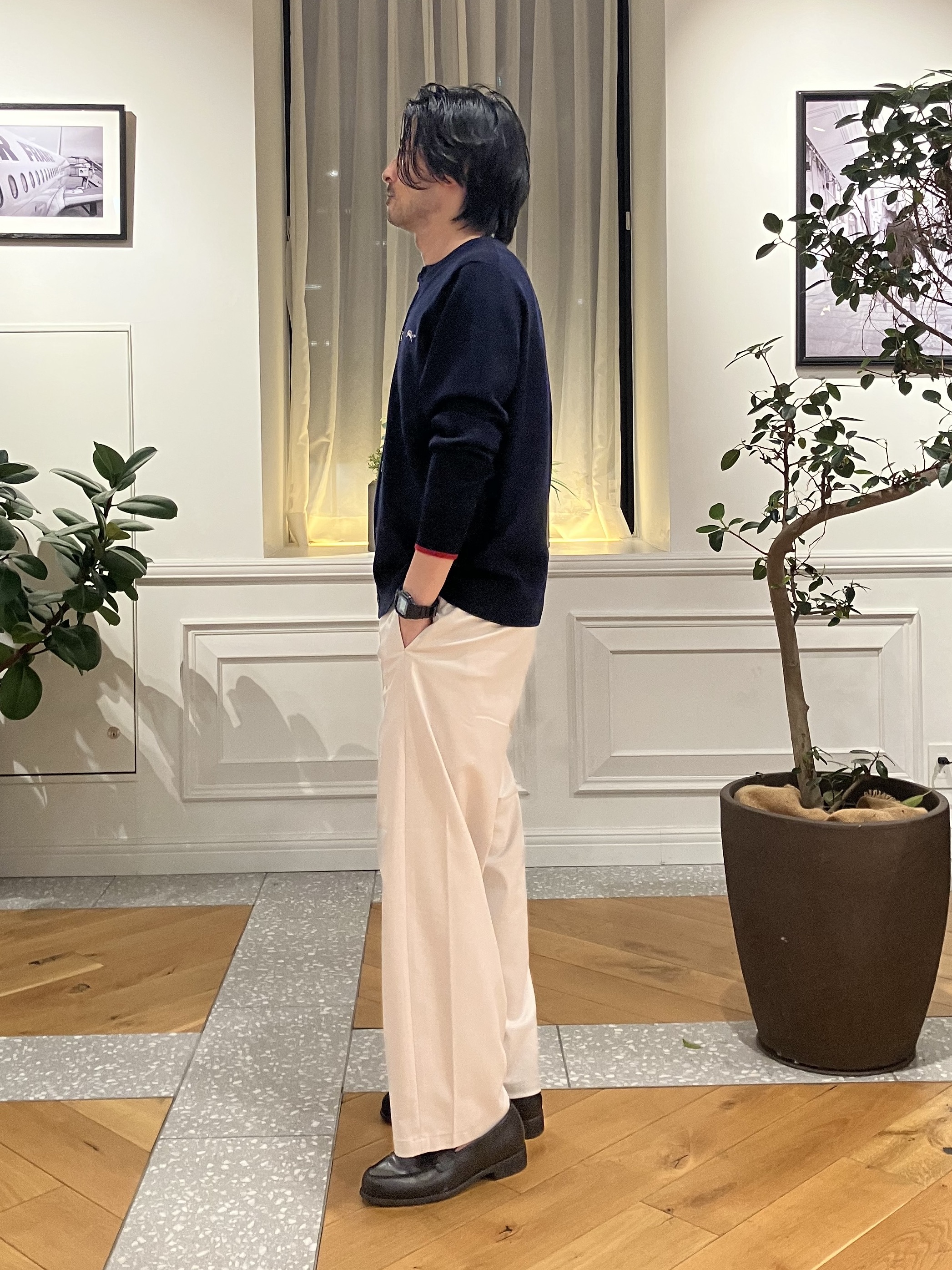 junyaさんの「DRESSTERIOR｜【7色展開】ゼニアバルーファ キャッシュウール ラウンドネックカーディガン」を使ったコーディネート