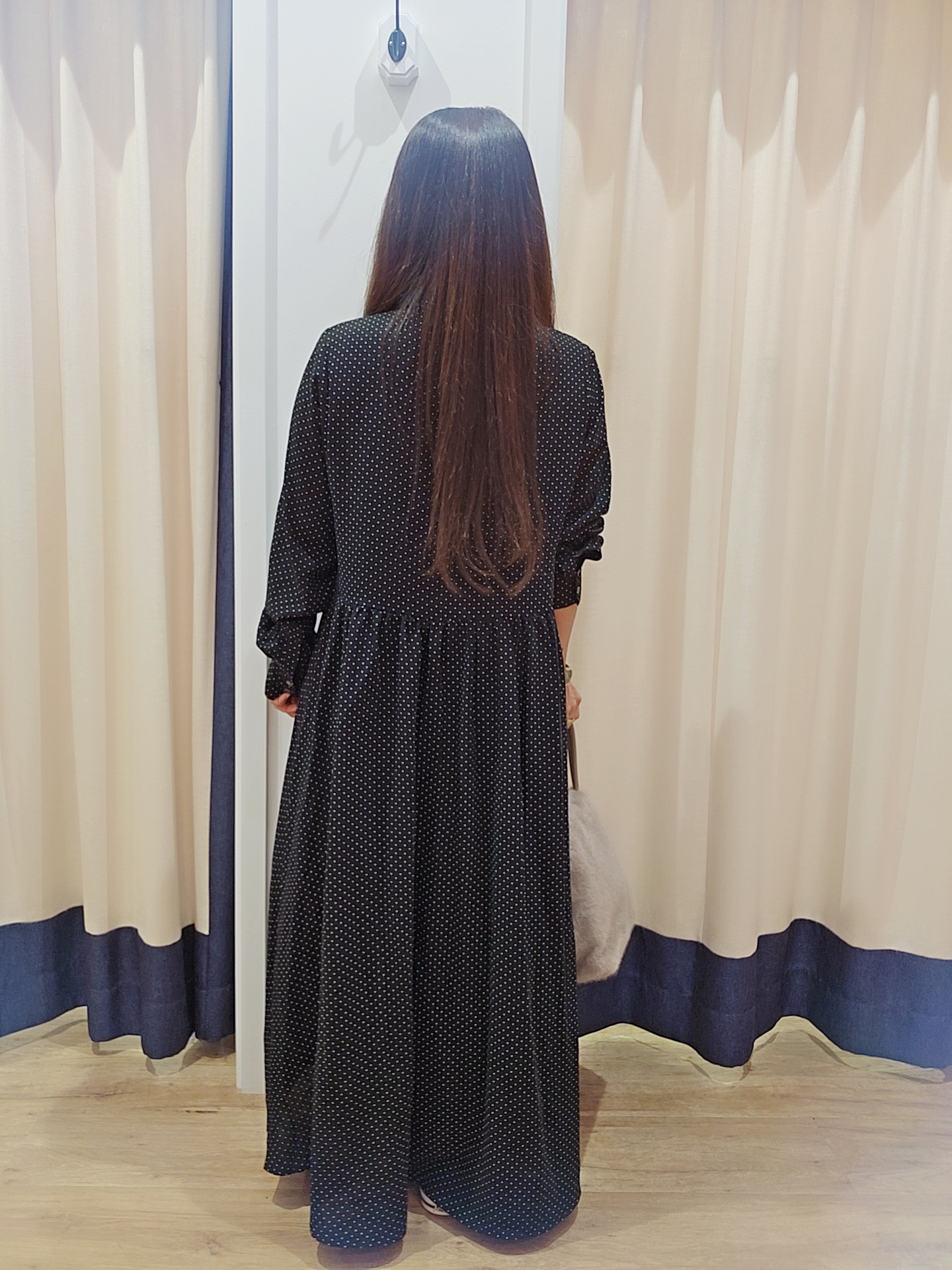 穂積佐紀さんの「Dessin｜【手洗い可】ドットプリントワンピース」を使ったコーディネート