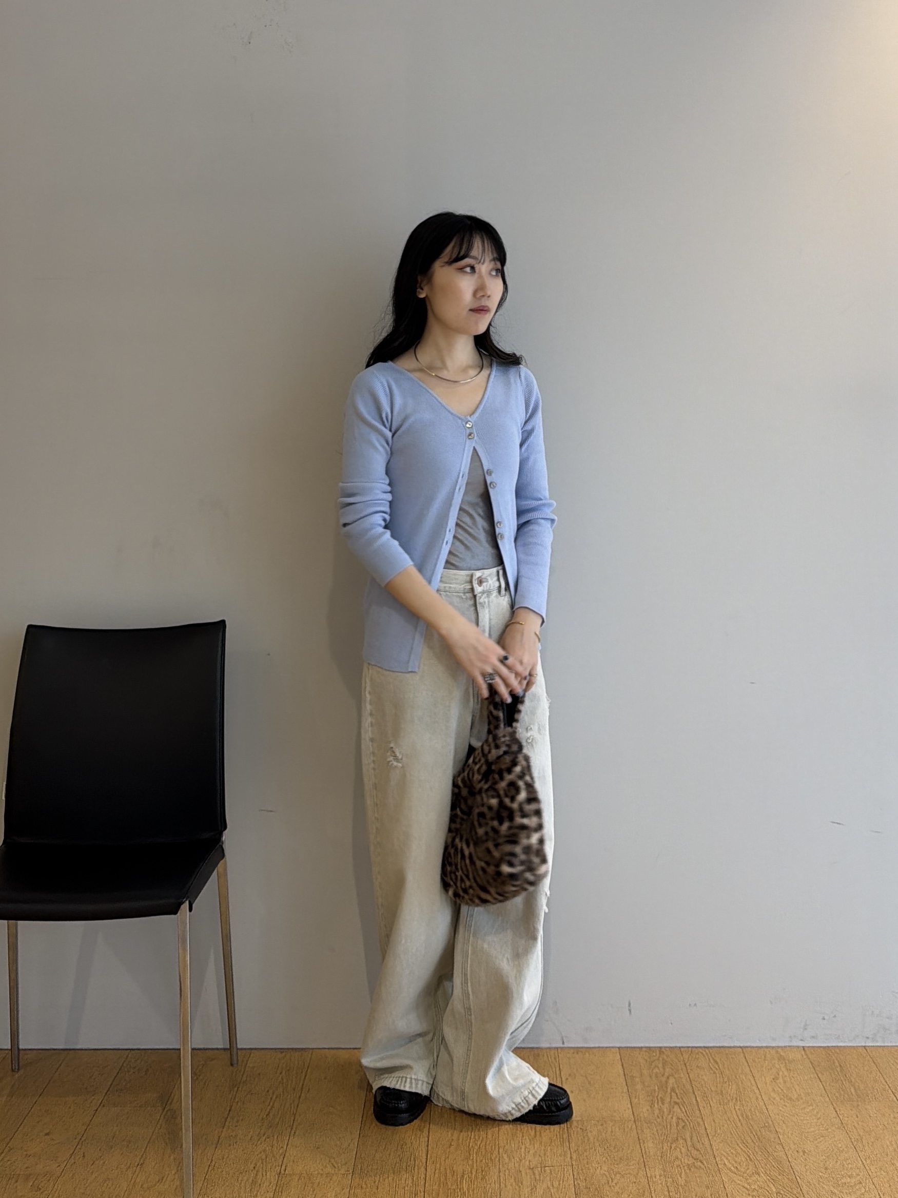 rinaさんの「INDIVI｜フェイクレイヤードリブニット」を使ったコーディネート