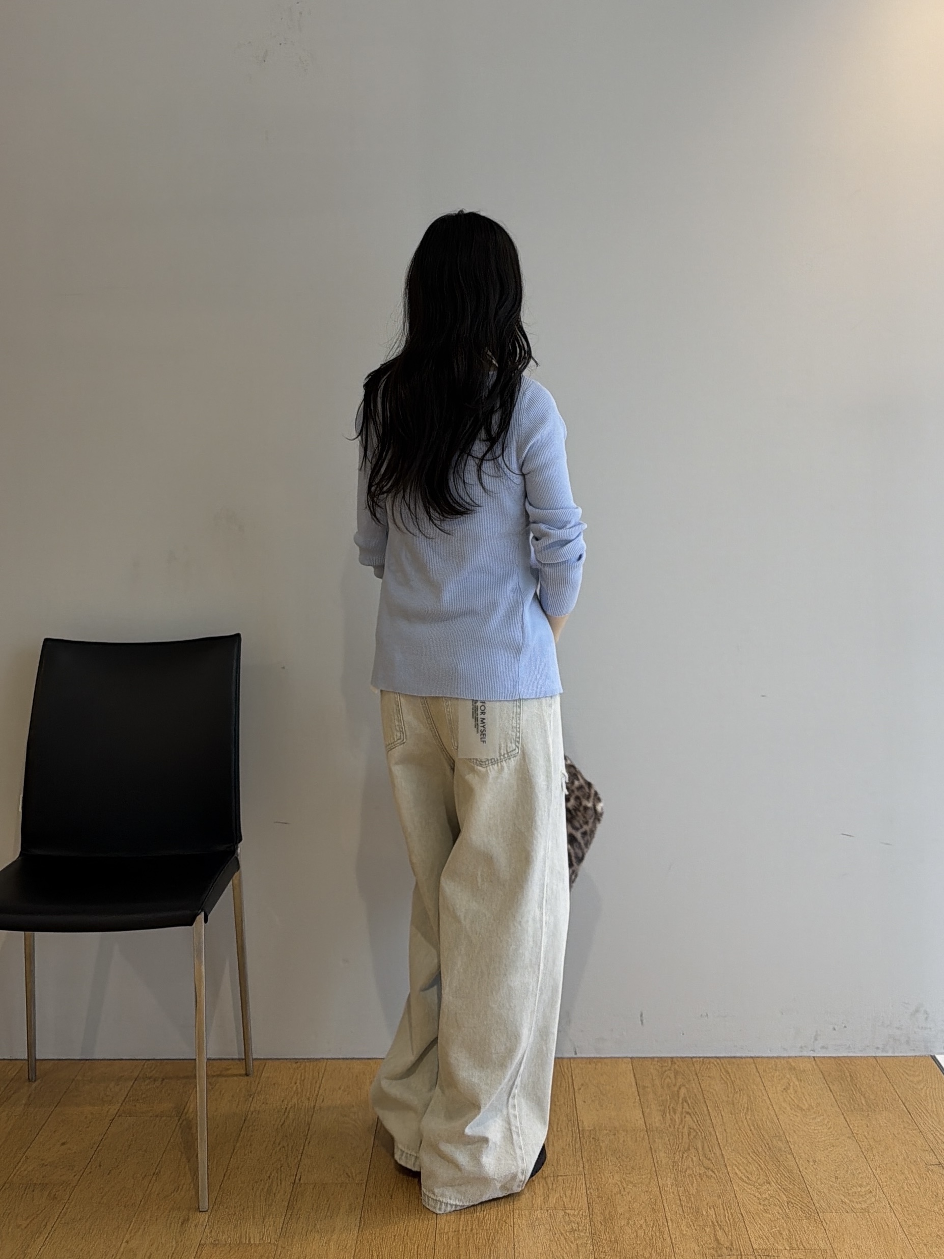 rinaさんの「INDIVI｜フェイクレイヤードリブニット」を使ったコーディネート