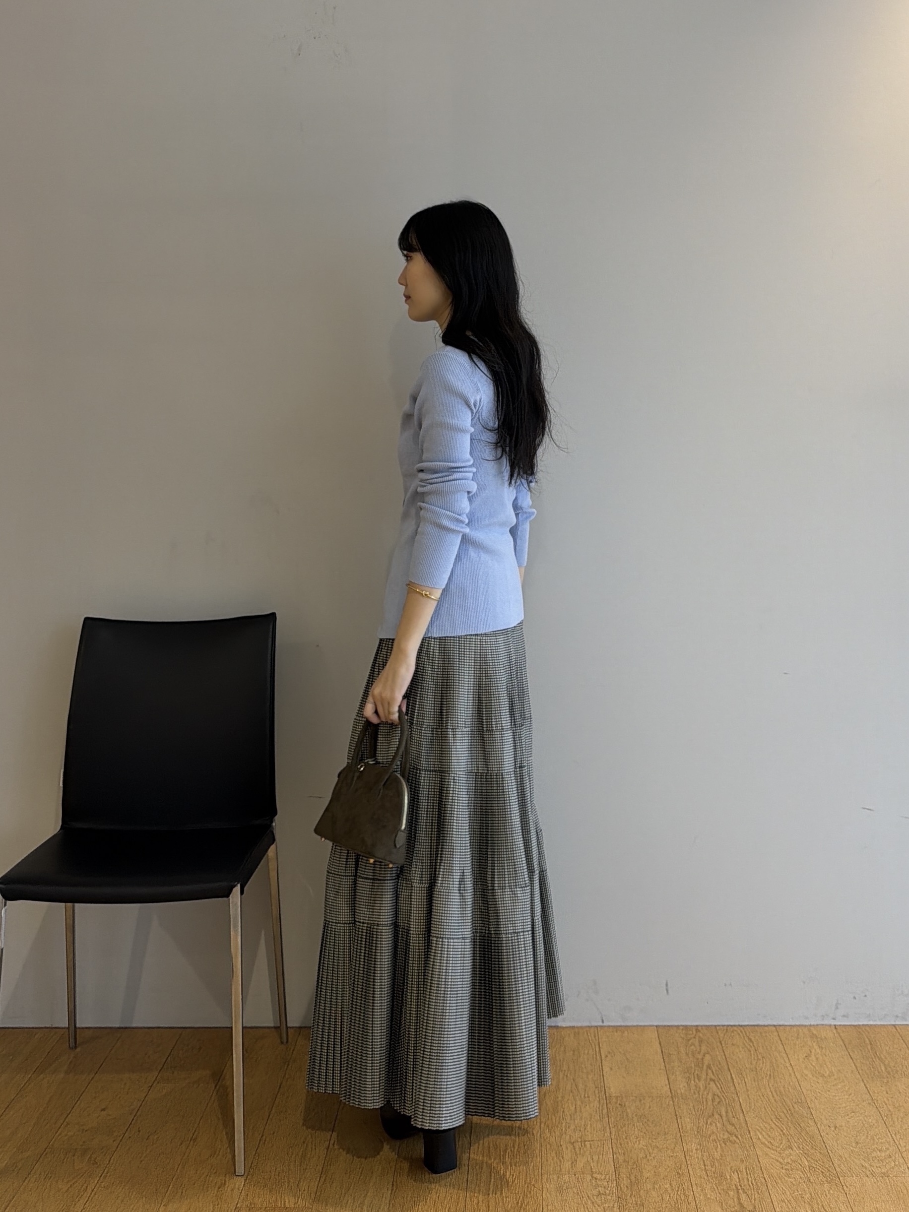 rinaさんの「INDIVI｜フェイクレイヤードリブニット」を使ったコーディネート