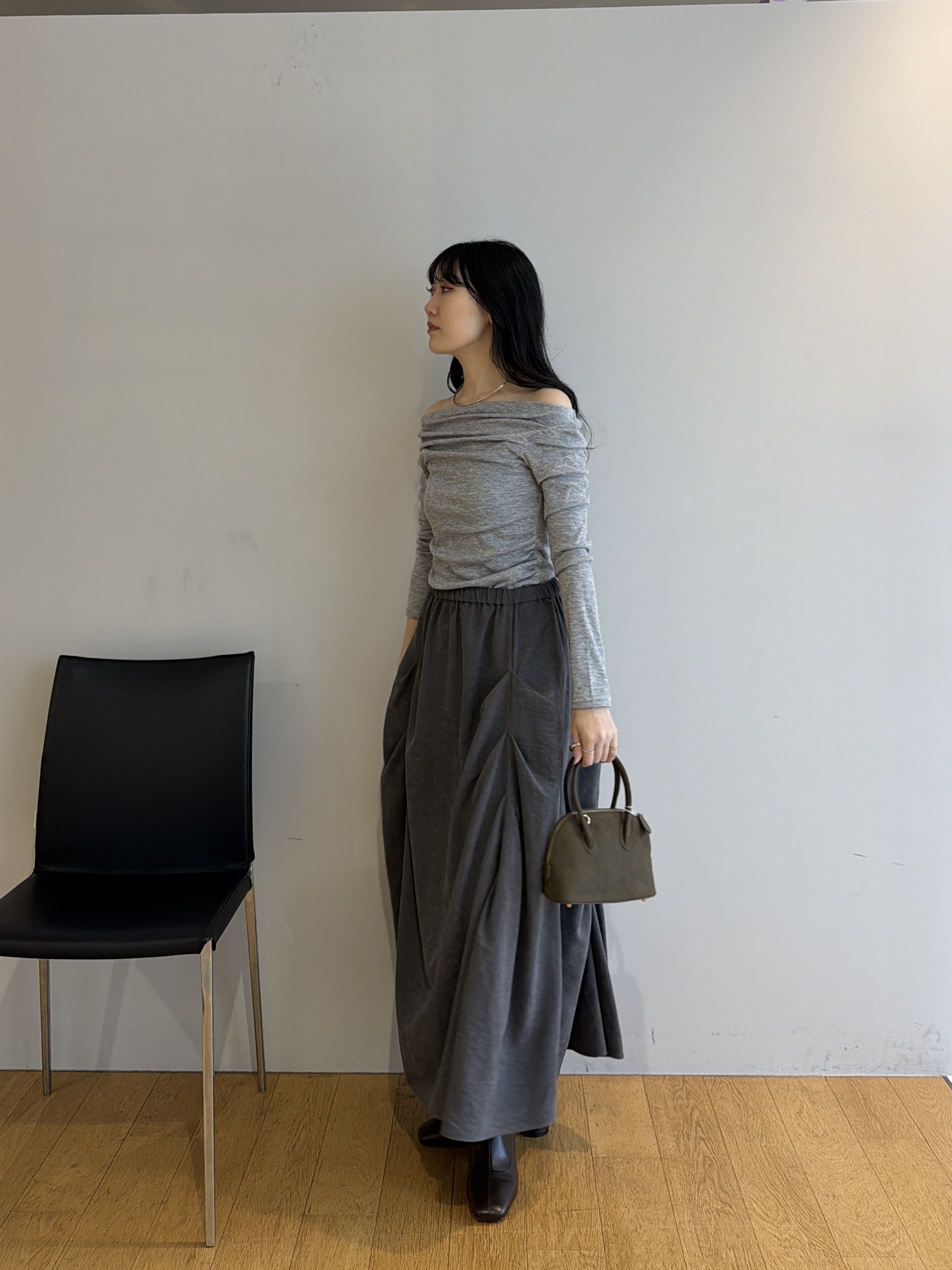 rinaさんの「INDIVI｜ドレープカットソー」を使ったコーディネート