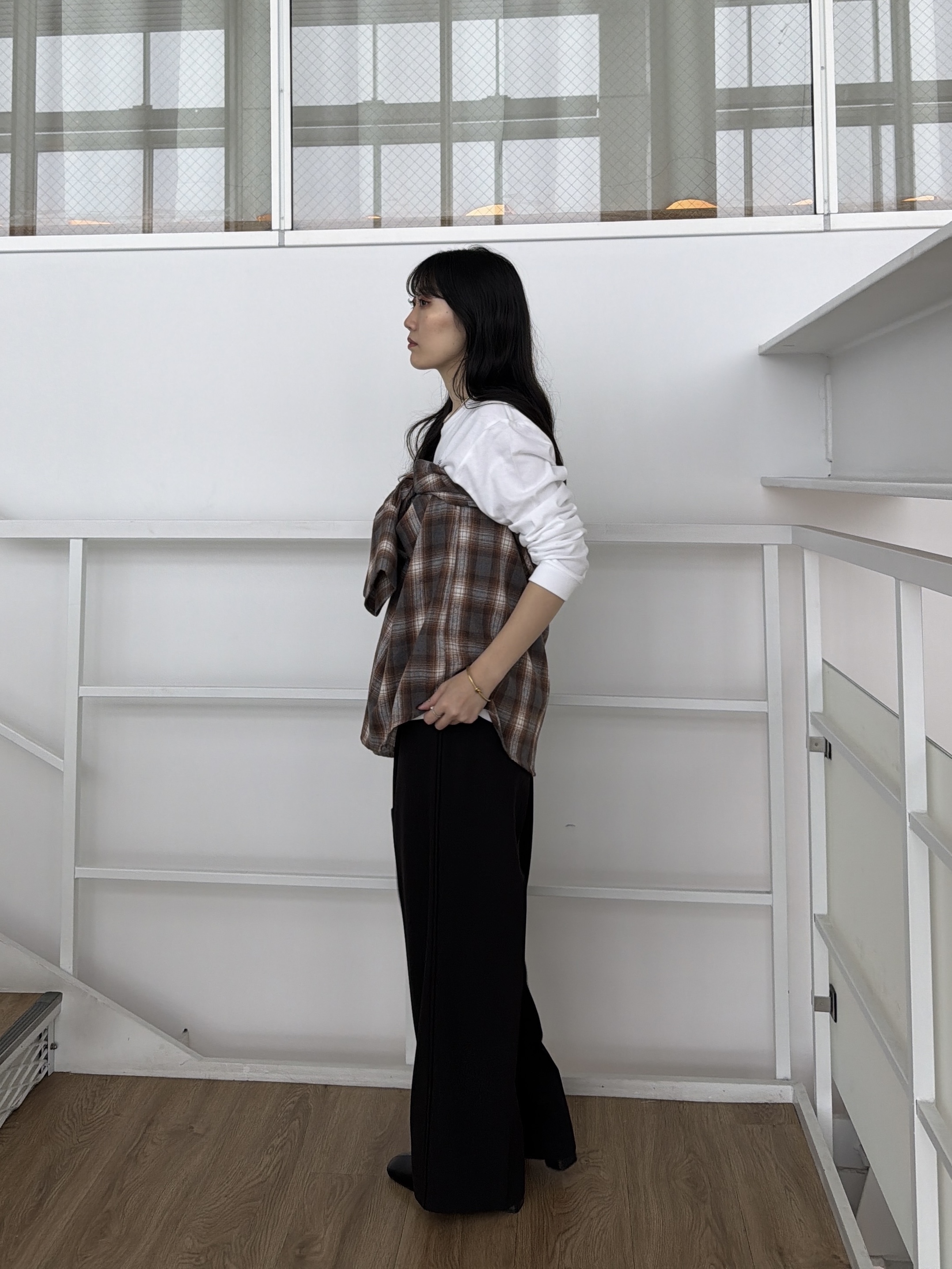 rinaさんの「INDIVI｜ワンポイントロゴロンT【LIVE紹介／上枝みどりさん着用】」を使ったコーディネート