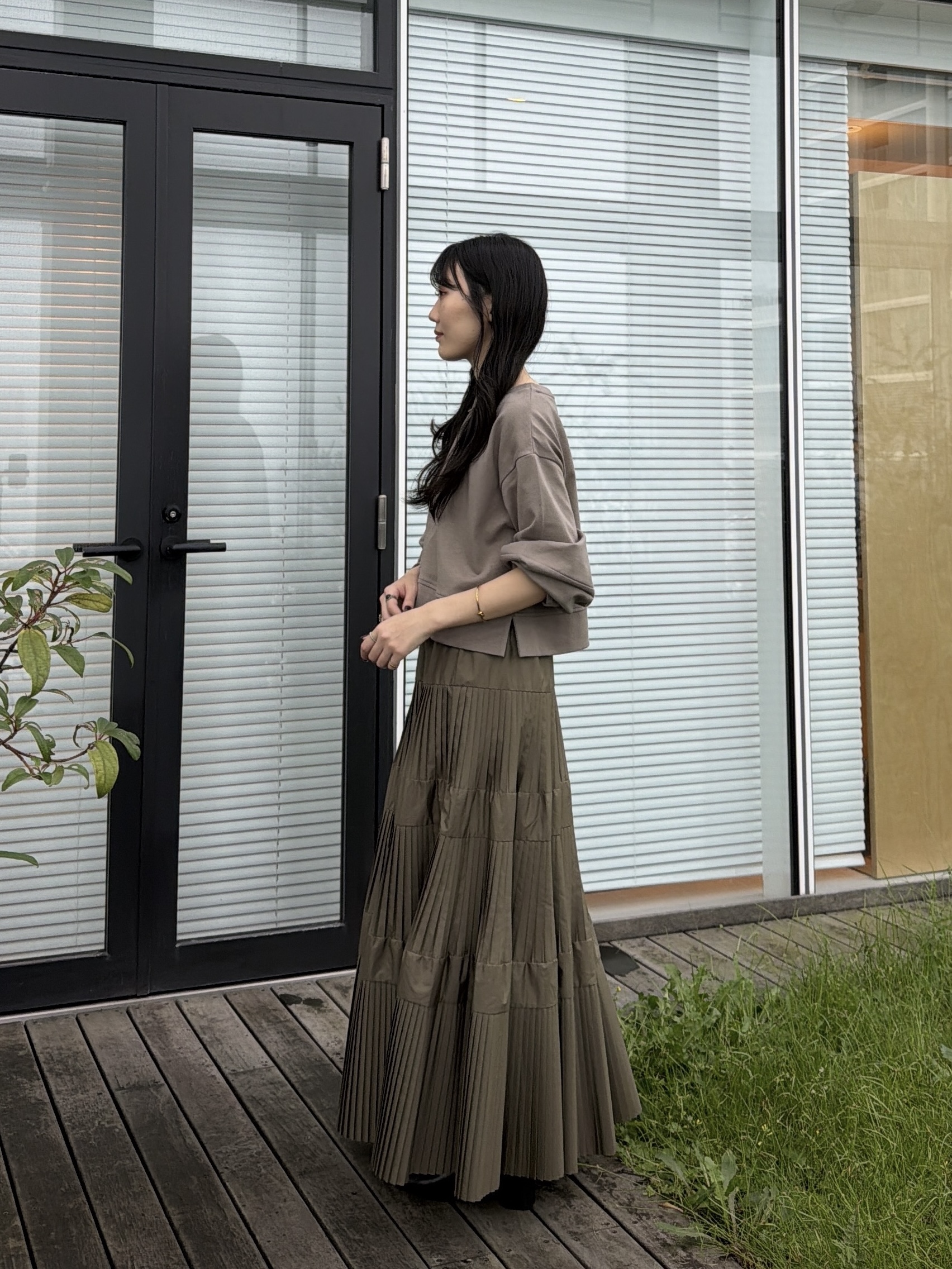 rinaさんの「INDIVI｜ロングスリーブフォルムカットソー【洗える】」を使ったコーディネート